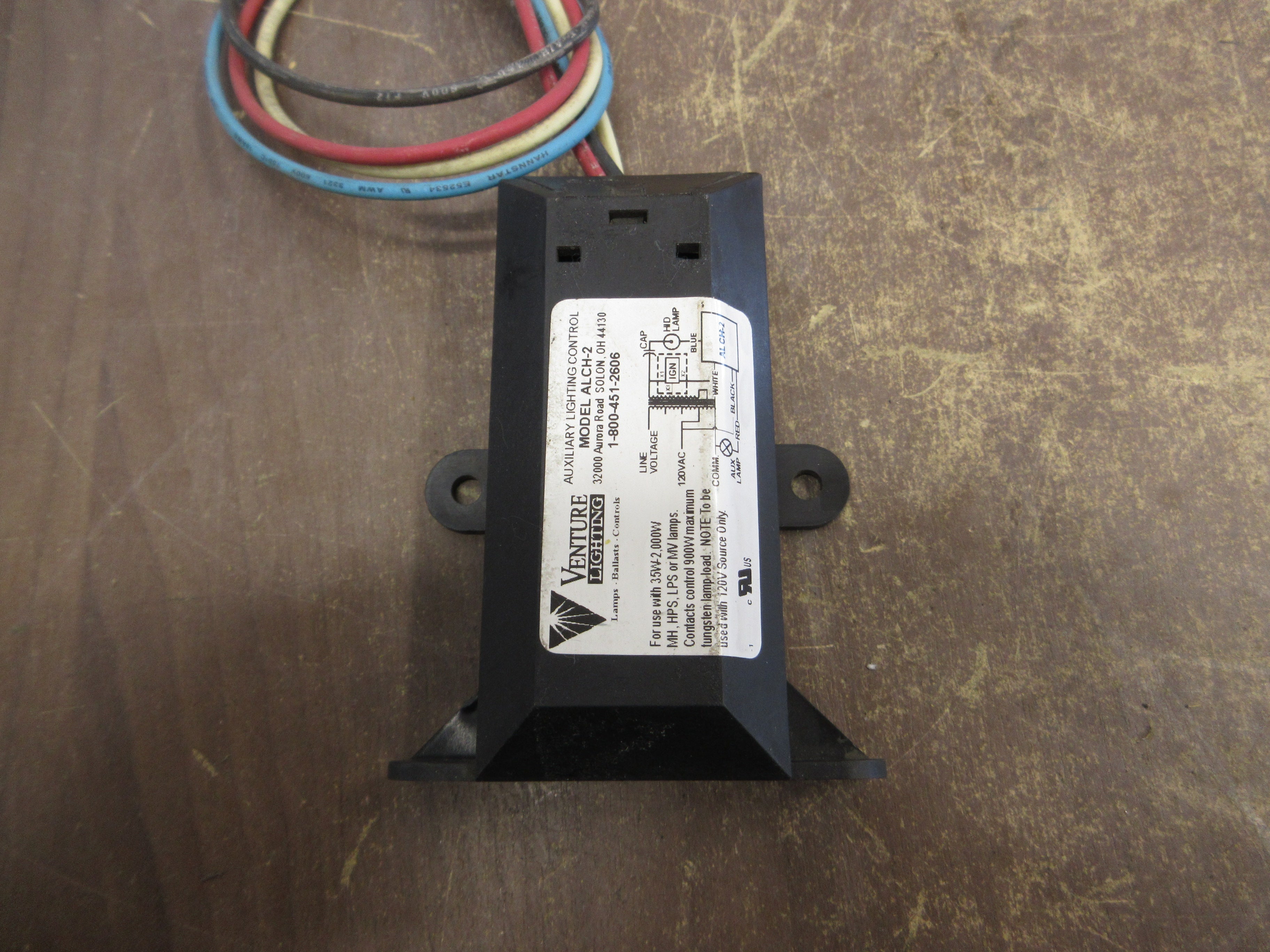 Venture Lighting Auxiliary Lighting Control ALCH-2 35-2000W 120V Used
