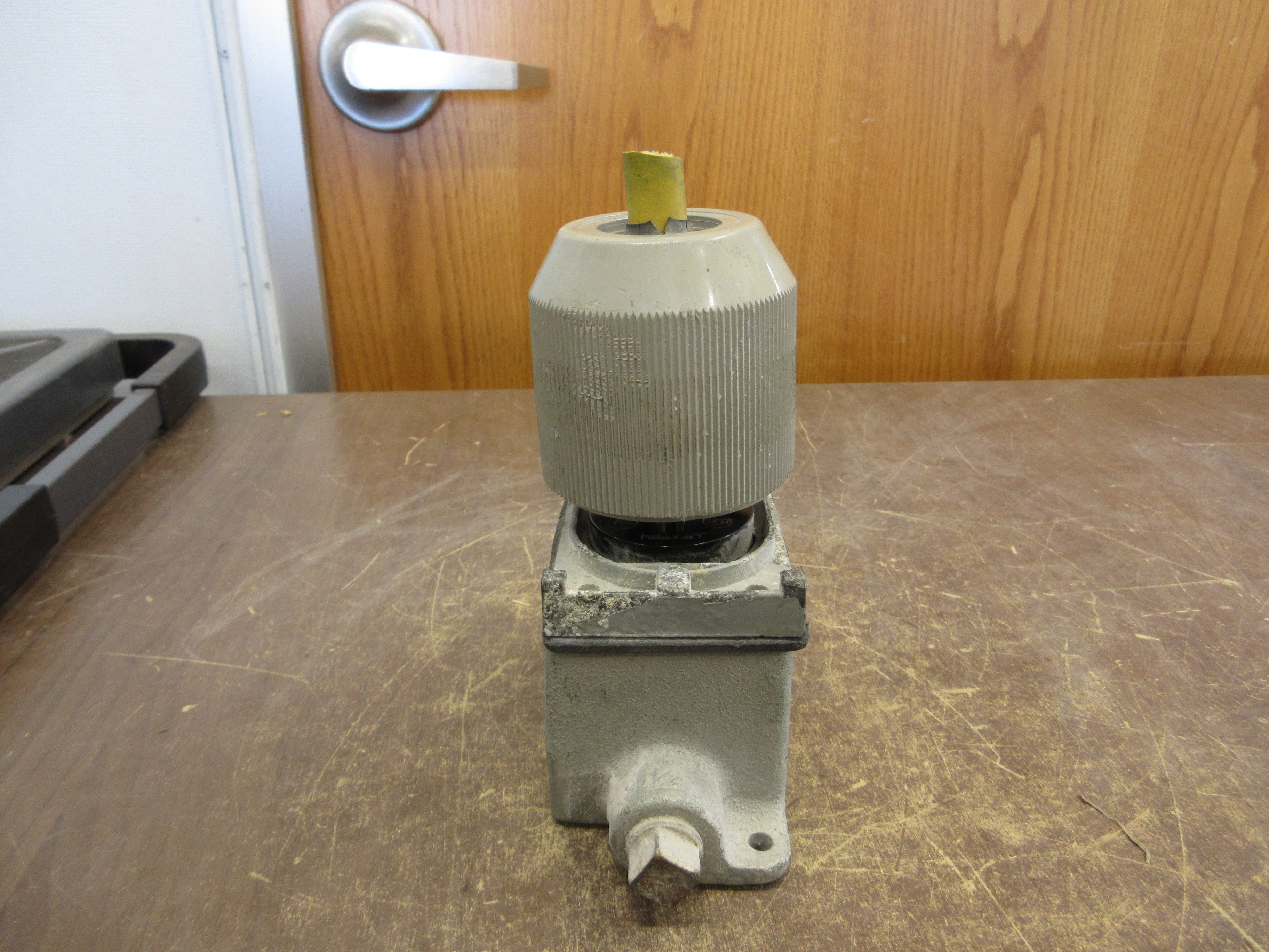 Arrow-Hart Plug & Receptacle Set Nema 5-30 30A 125V Used