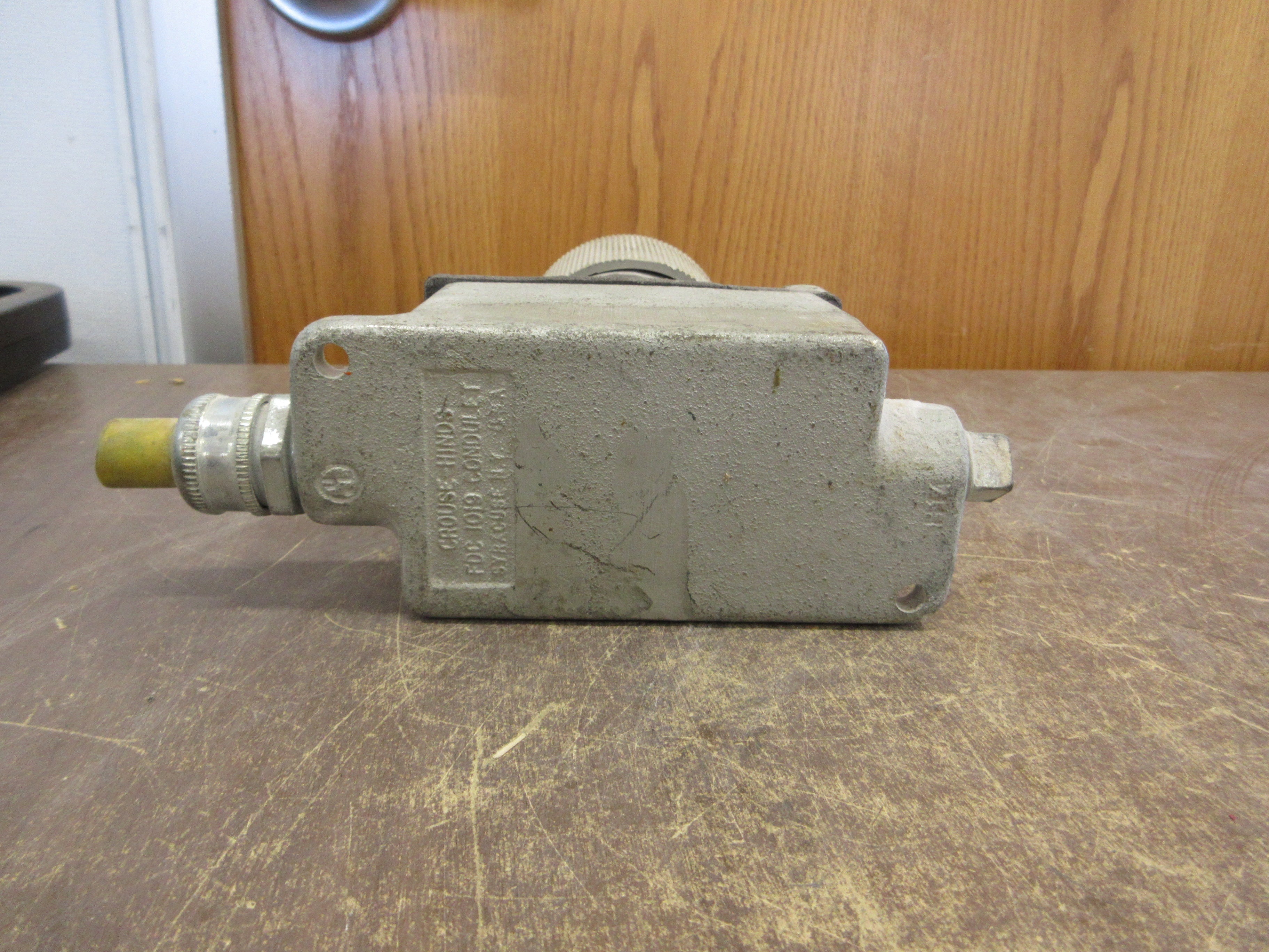 Arrow-Hart Plug & Receptacle Set Nema 5-30 30A 125V Used