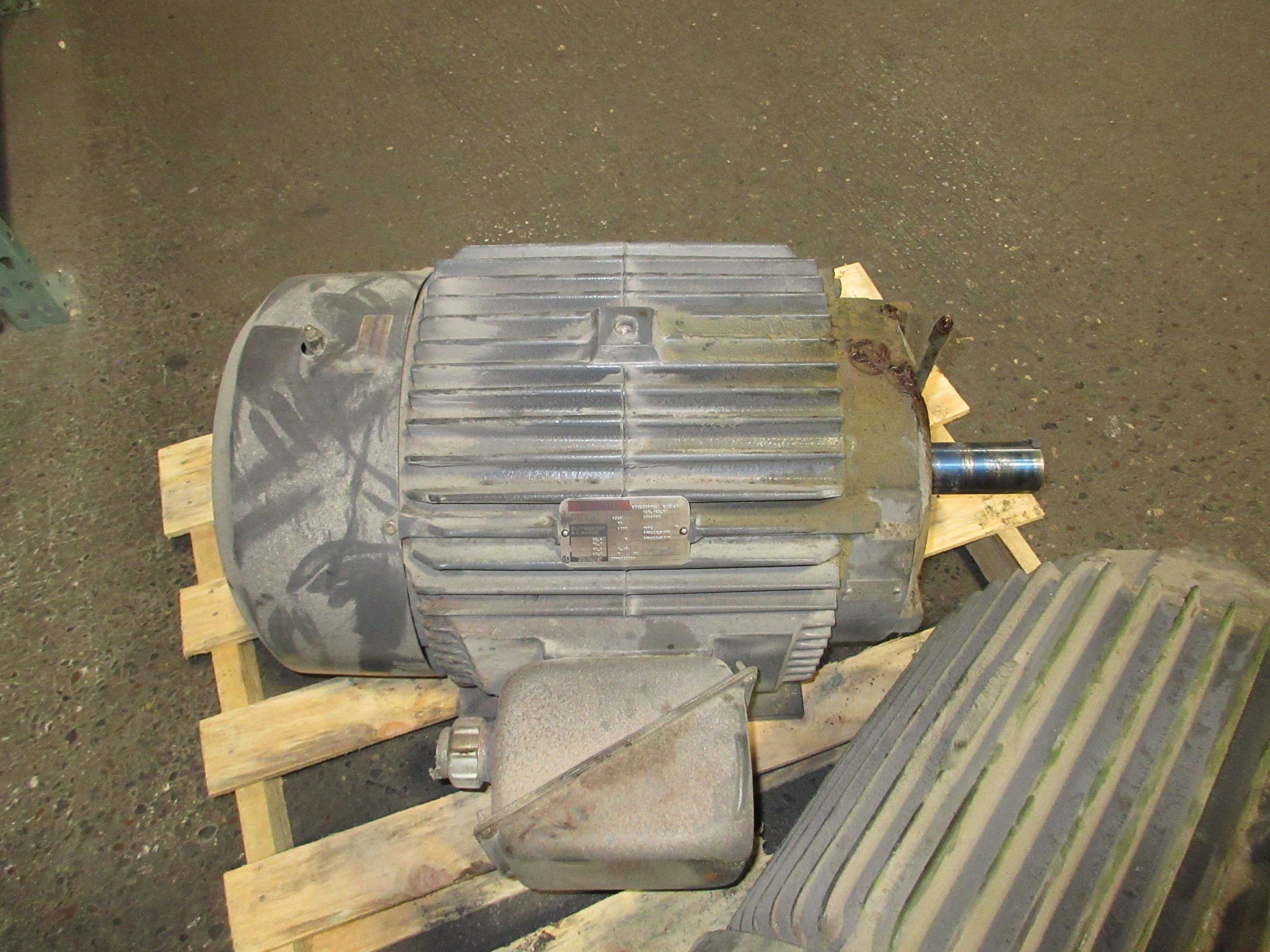 Reliance Electric AC Motor P32G3151A G13 ST 50HP 1800RPM 230/460V 125/62.5A Used