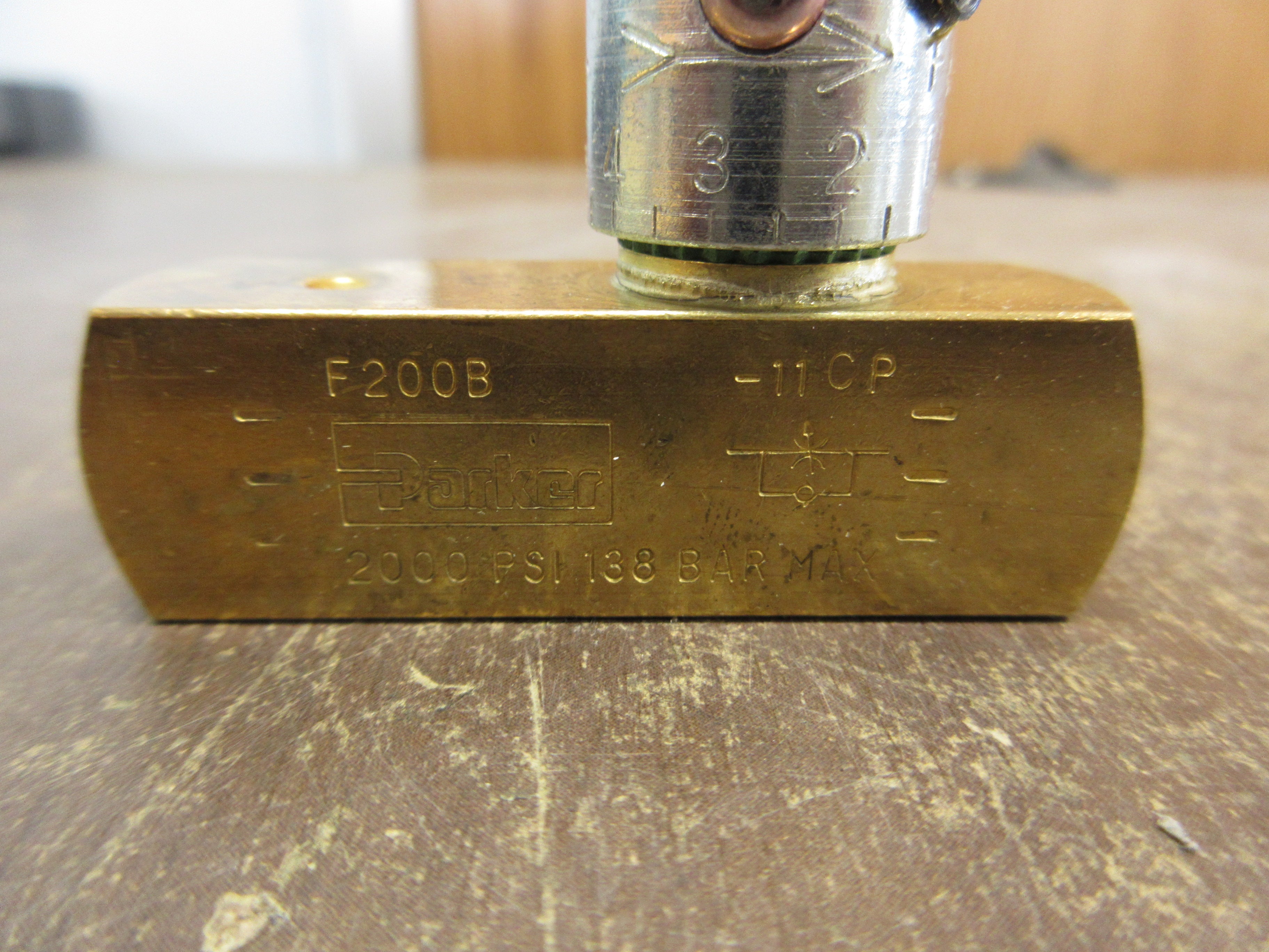 Parker Flow Control Valve F200B/1A853 New Surplus
