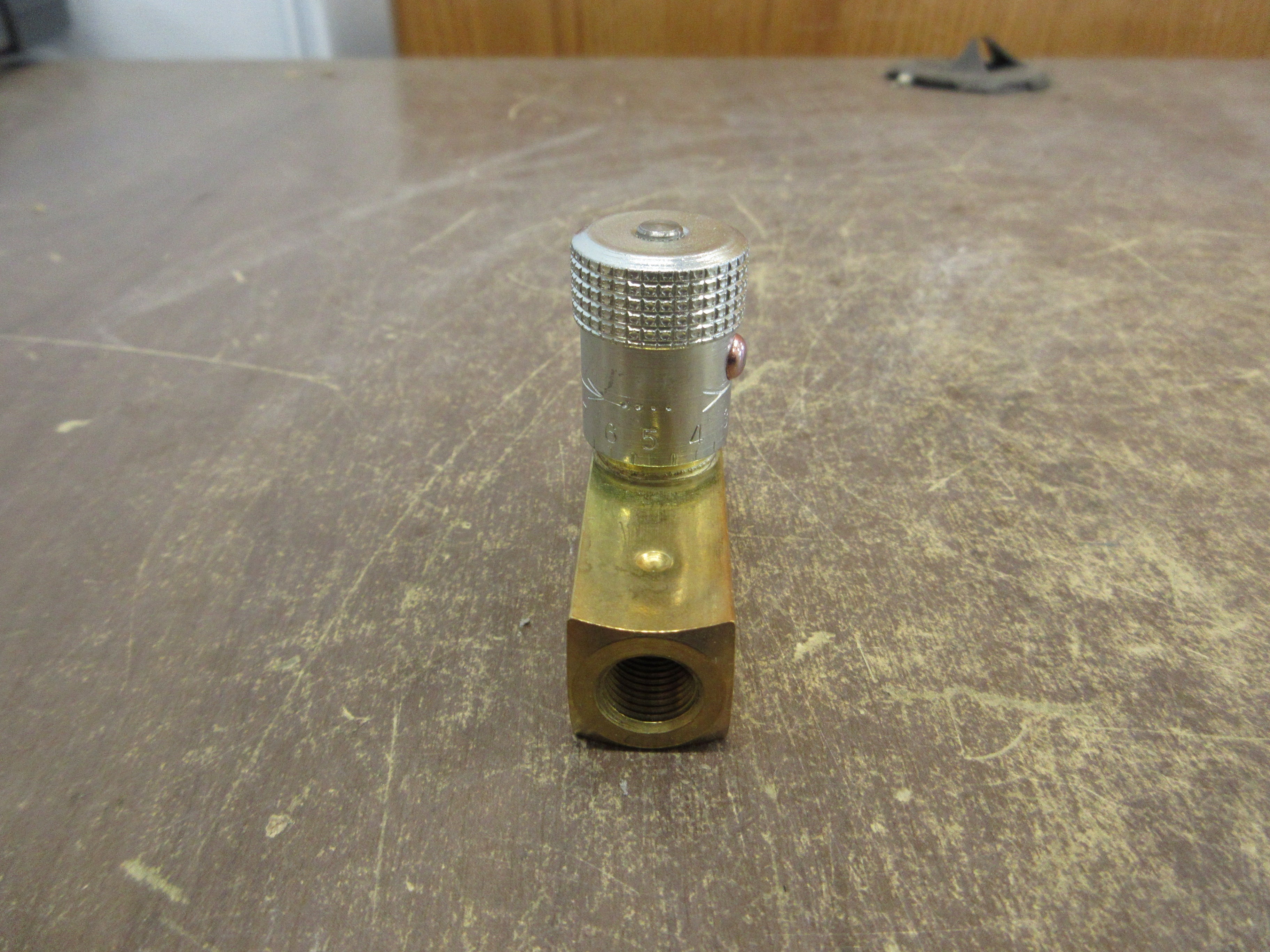 Parker Flow Control Valve F200B/1A853 New Surplus
