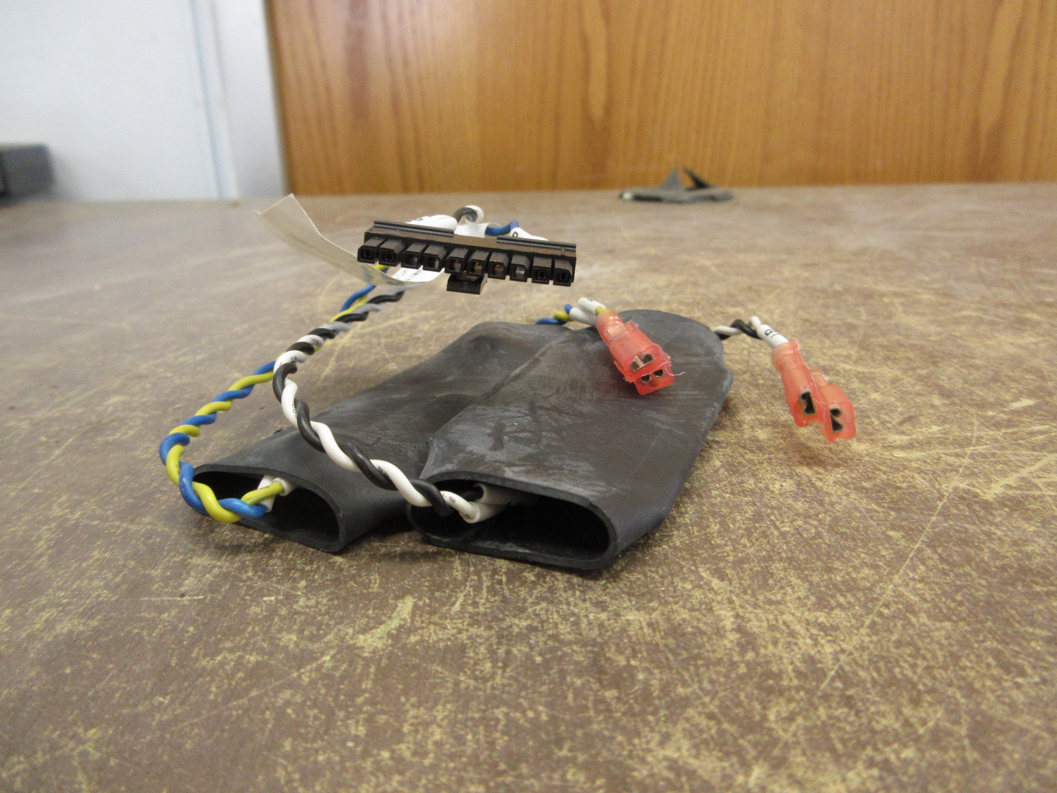 Emerson Terminal Board Assembly 418671G1 Rev. 2 *No Box* New Surplus