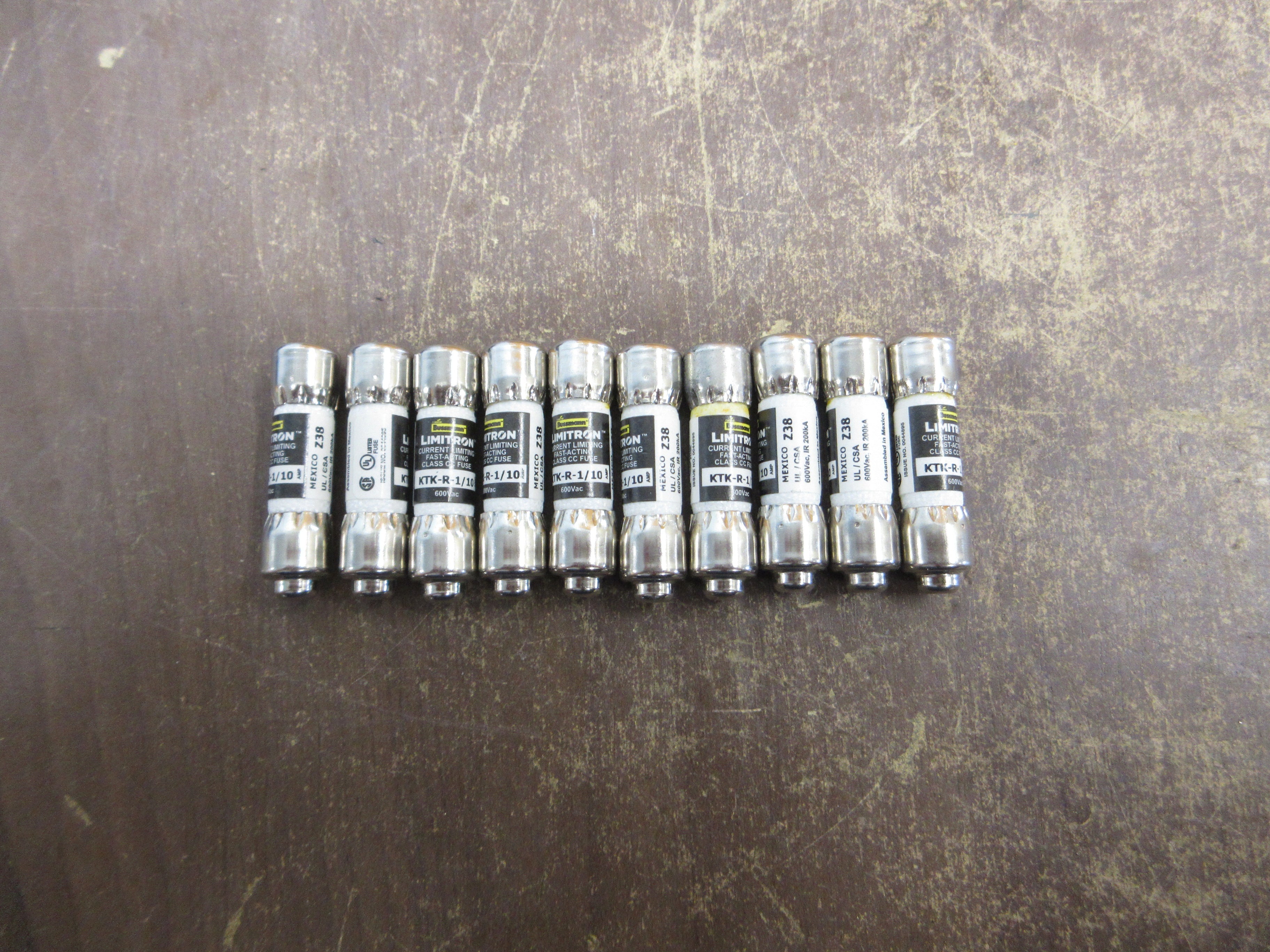 Cooper Bussmann Limitron Fuse KTK-R-1/10 600V 1/10A *Box of 10* New Surplus