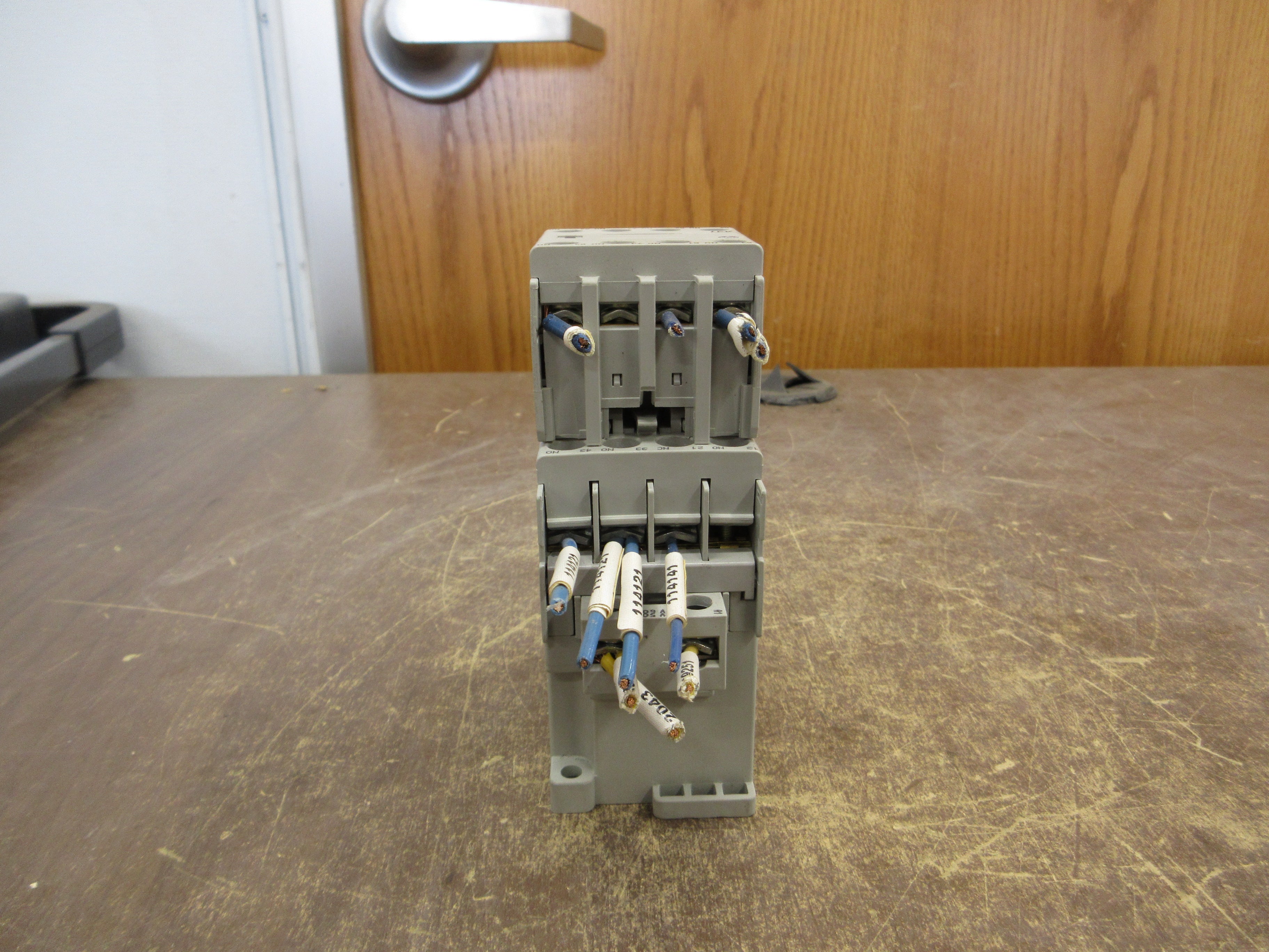 Allen-Bradley Contactor 700-CF310* Ser. A 120V Coil 25A 600V Used
