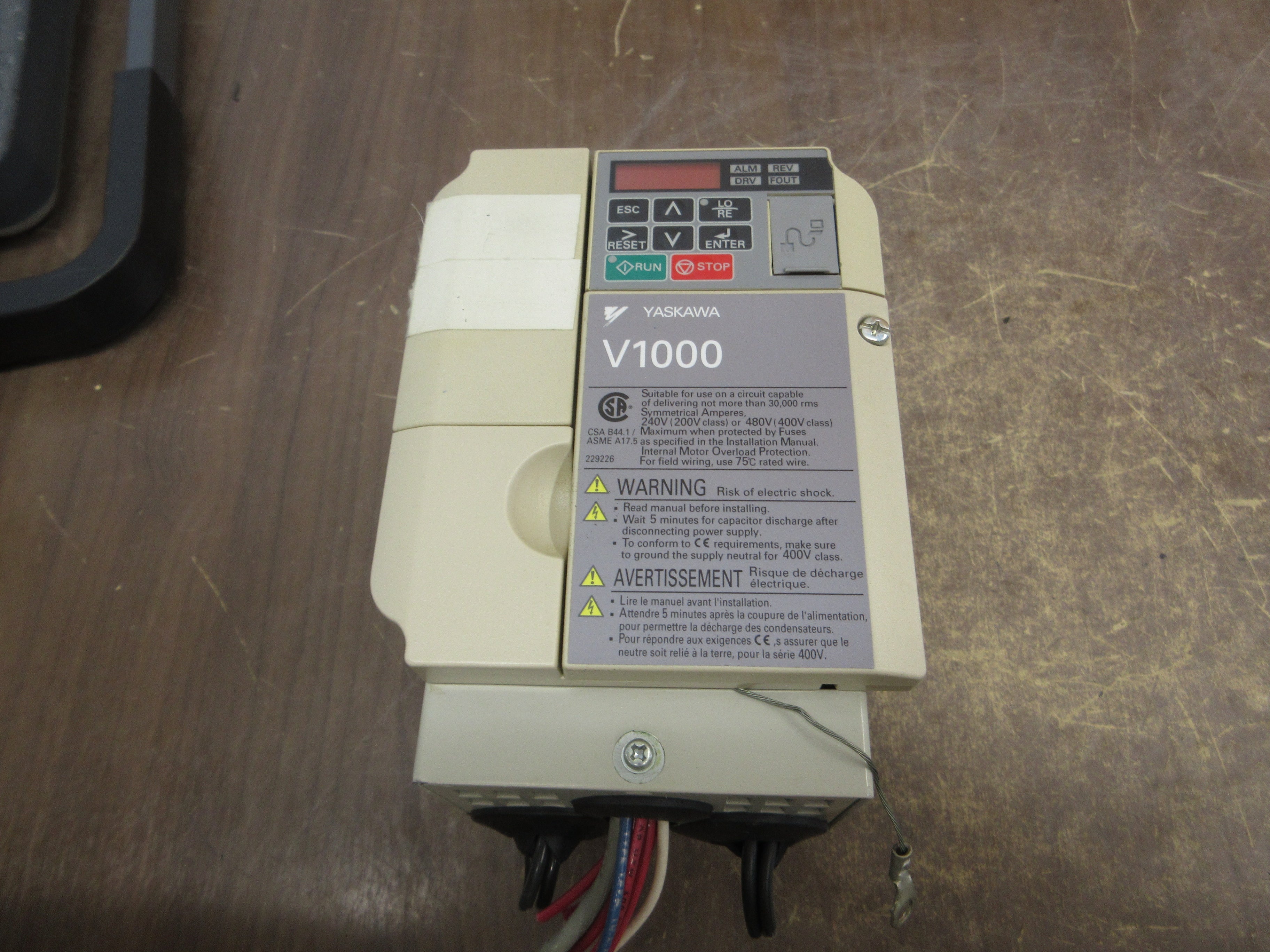 Yaskawa V1000 AC Drive CIMR-VU4A0005FAA Rev. D 3HP 3Ph Used