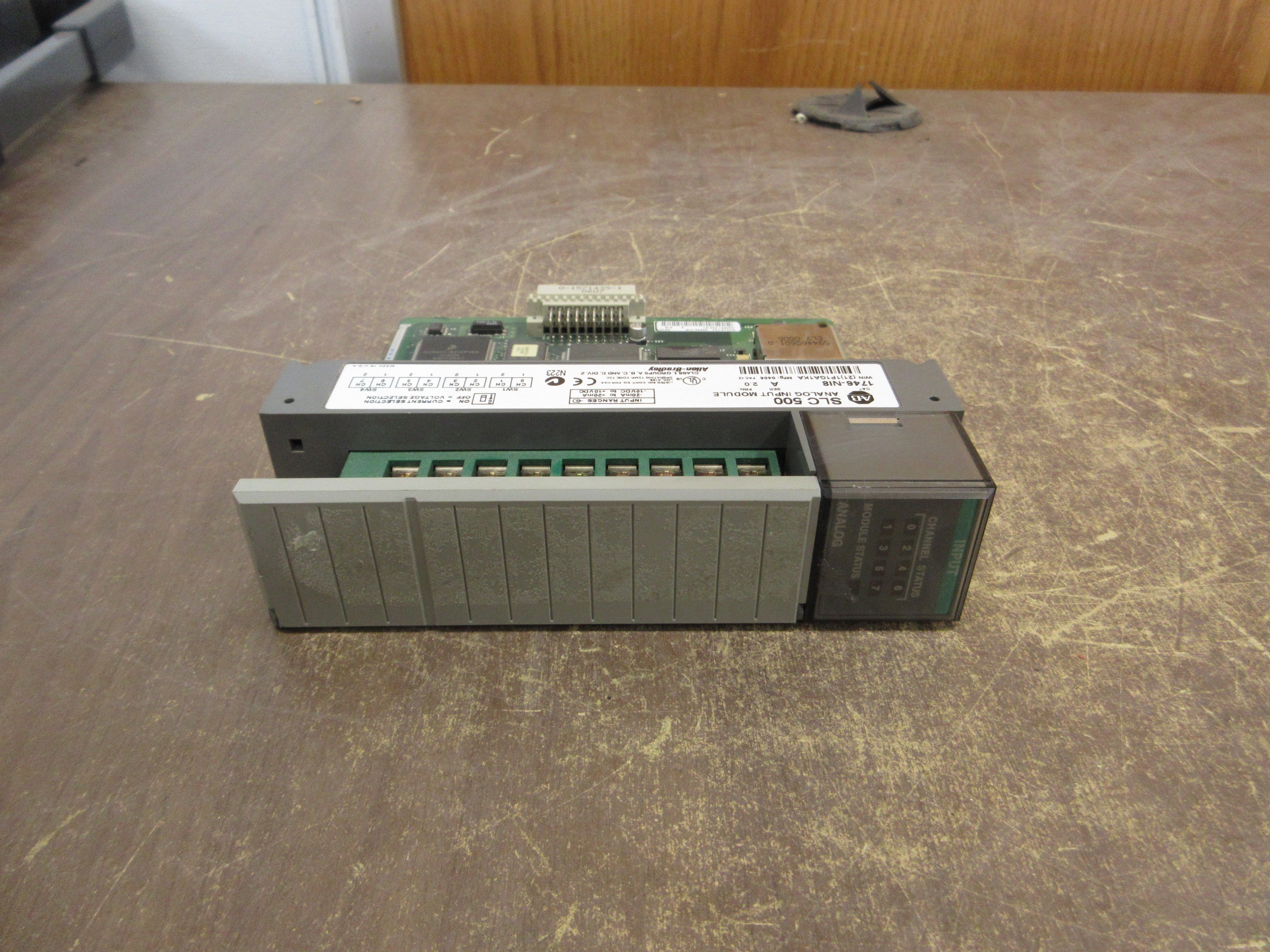 Allen-Bradley SLC 500 Analog Input Module 1746-NI8 Ser. A FRN: 2.0 Used