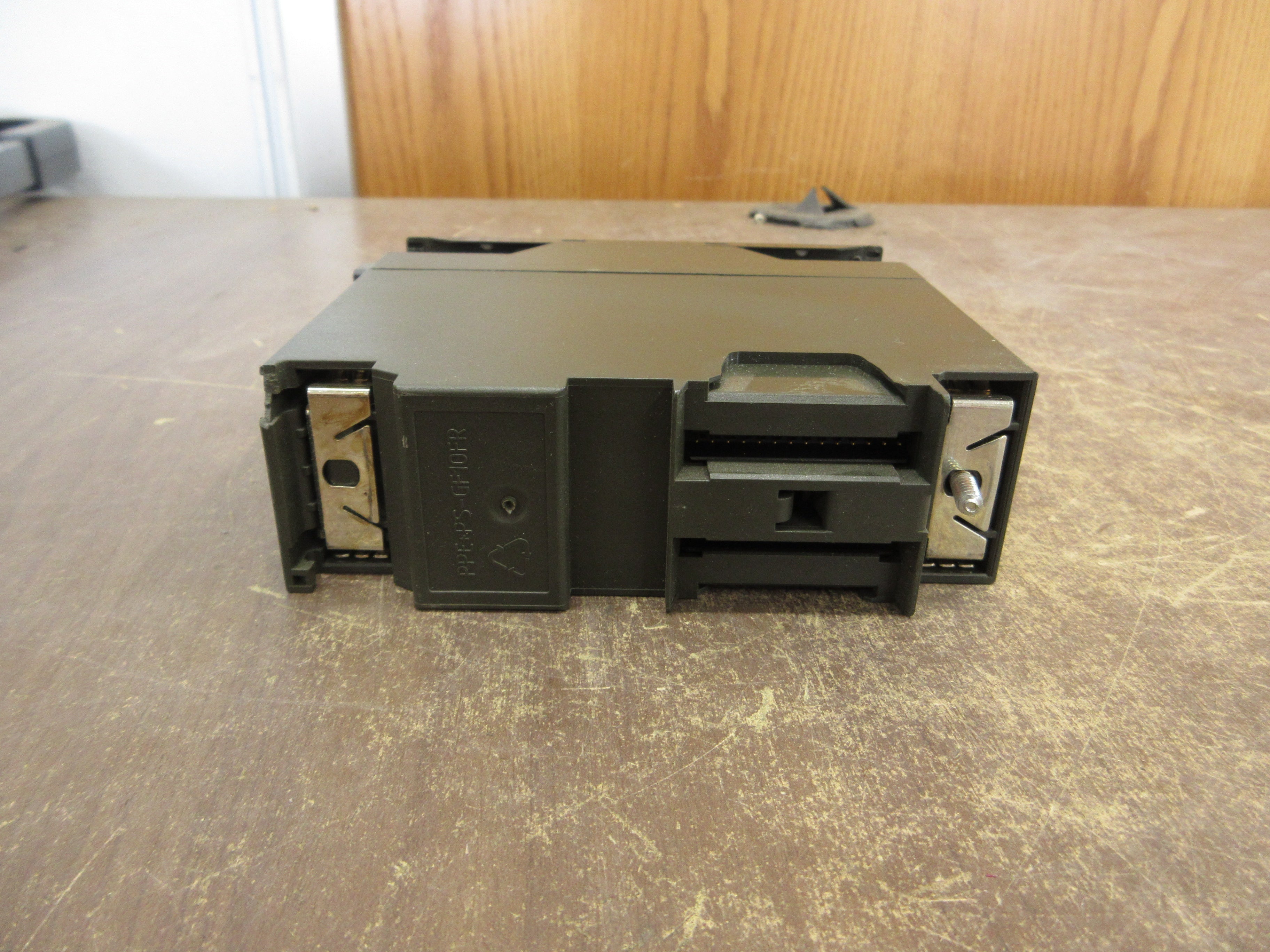 Siemens Simatic S7 Digital Input Module 6ES7 321-7RD00-0AB0 *Chipped* Used