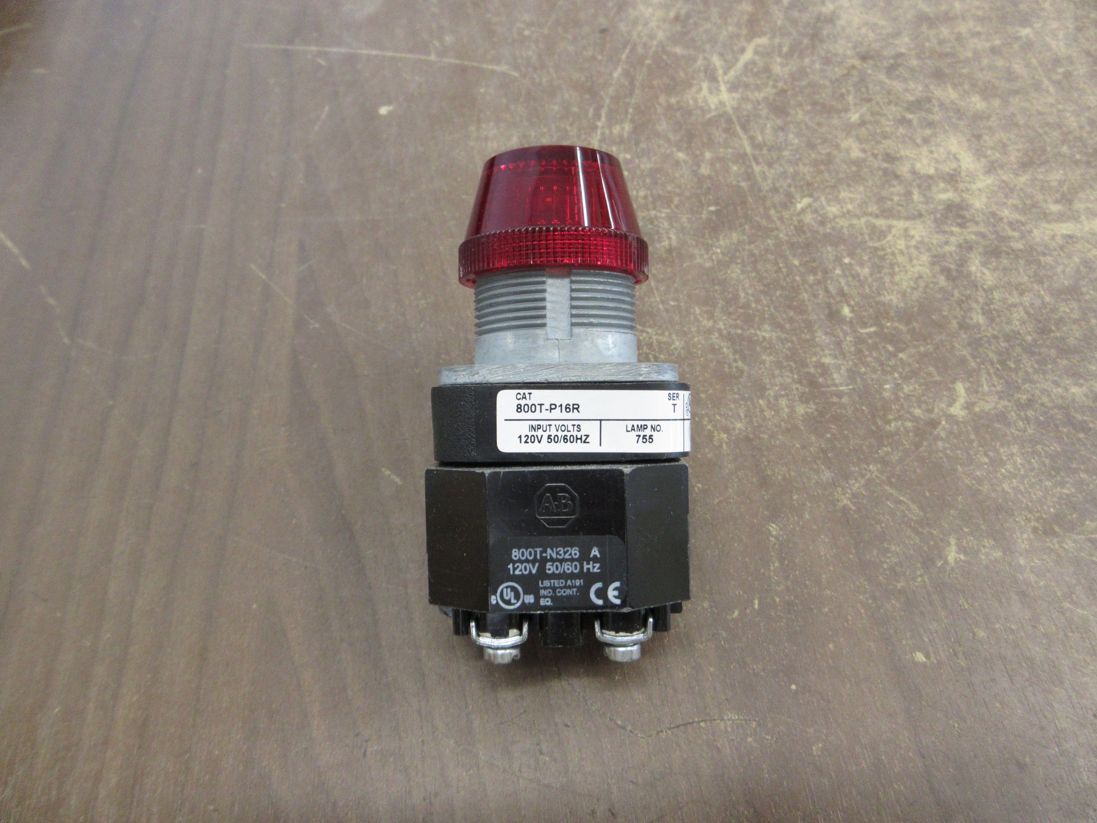 Allen-Bradley Pilot Light 800T-P16R Ser. T Red 120V Type 4, 13 New Surplus