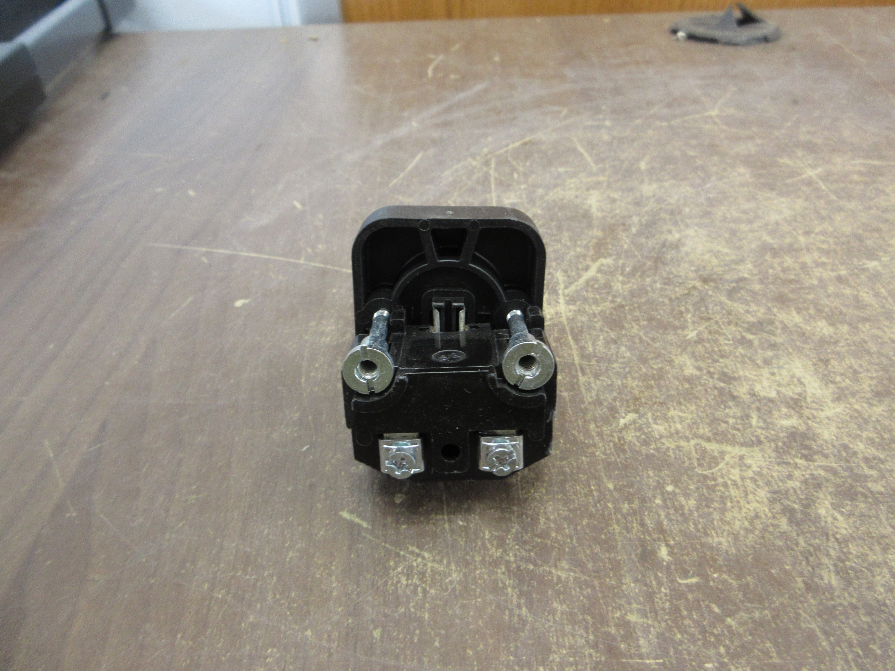 Allen-Bradley Pilot Light 800T-P16R Ser. T Red 120V Type 4, 13 New Surplus