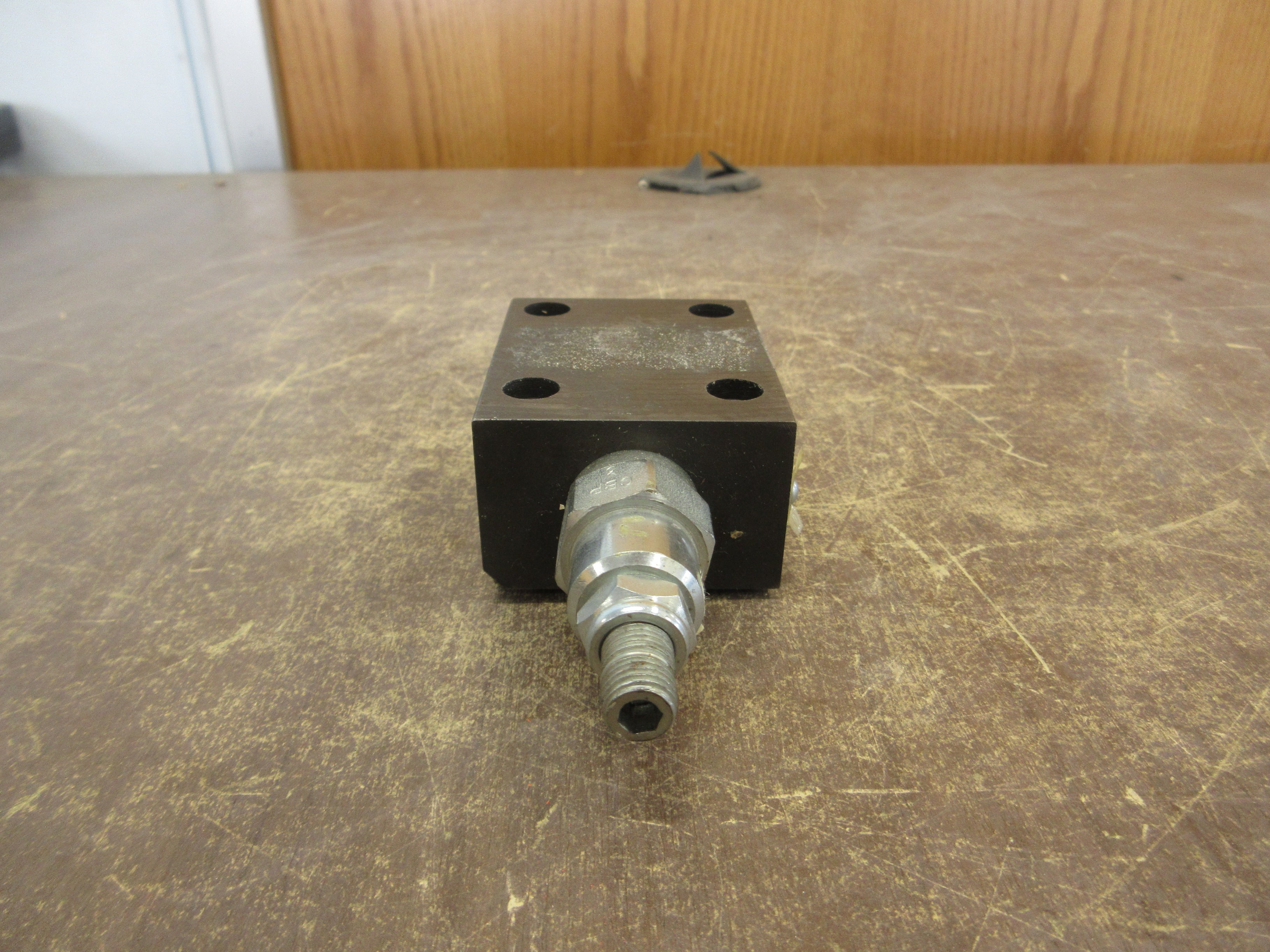Double A Hydraulic Valve QB-02-10D2 Used
