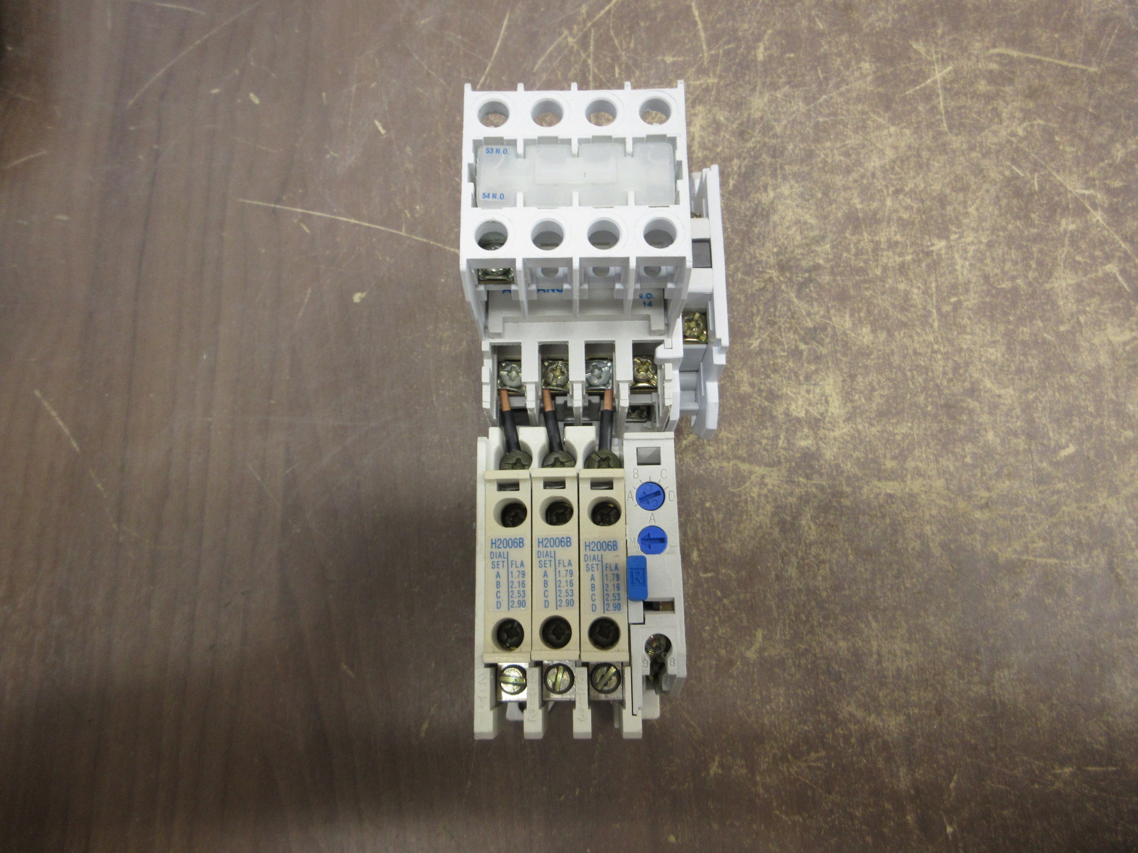 Cutler-Hammer Starter AE16ANS0/C306DN3 120V Coil (1) Aux Contact Used