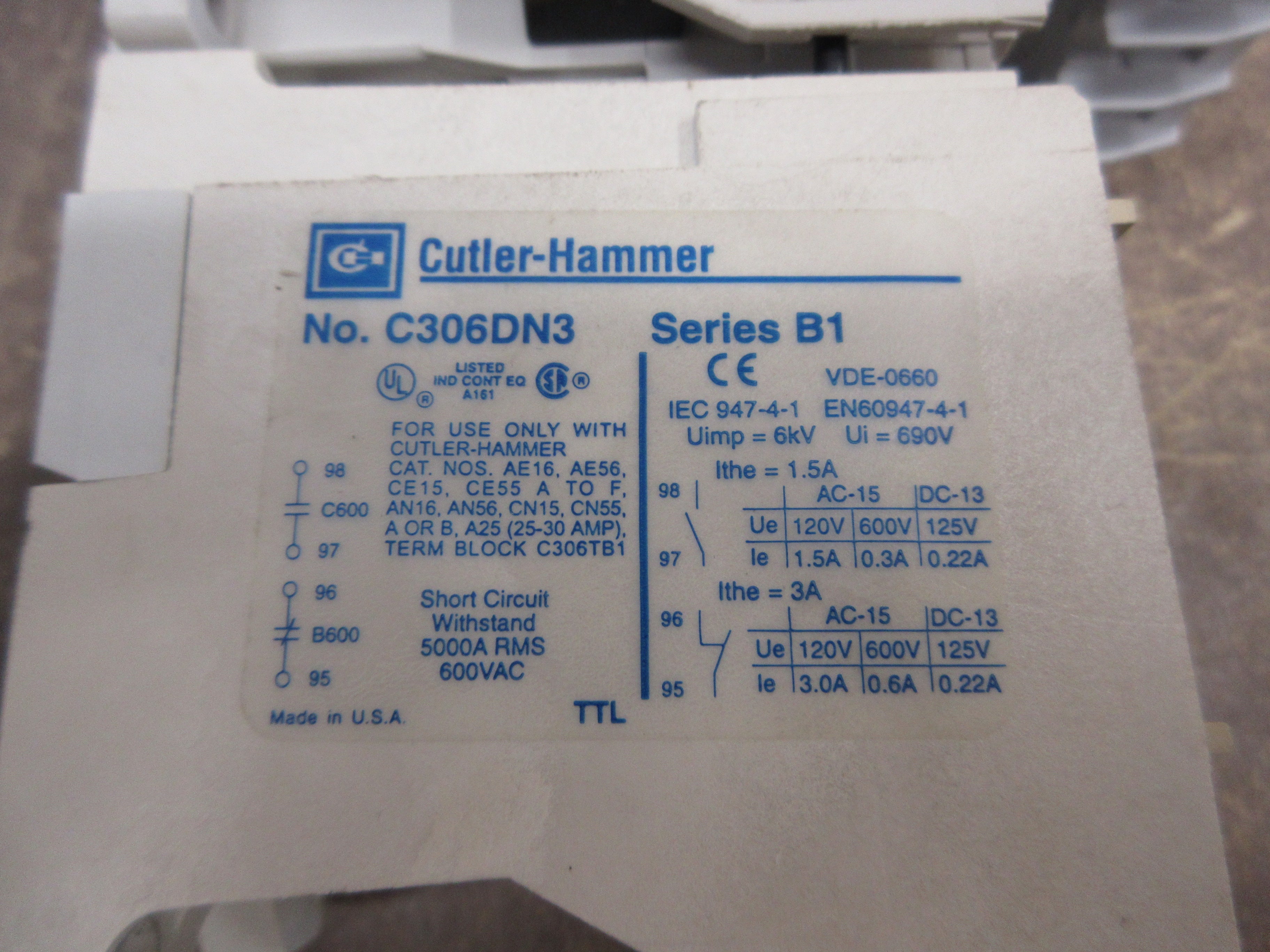 Cutler-Hammer Starter AE16ANS0/C306DN3 120V Coil (1) Aux Contact Used