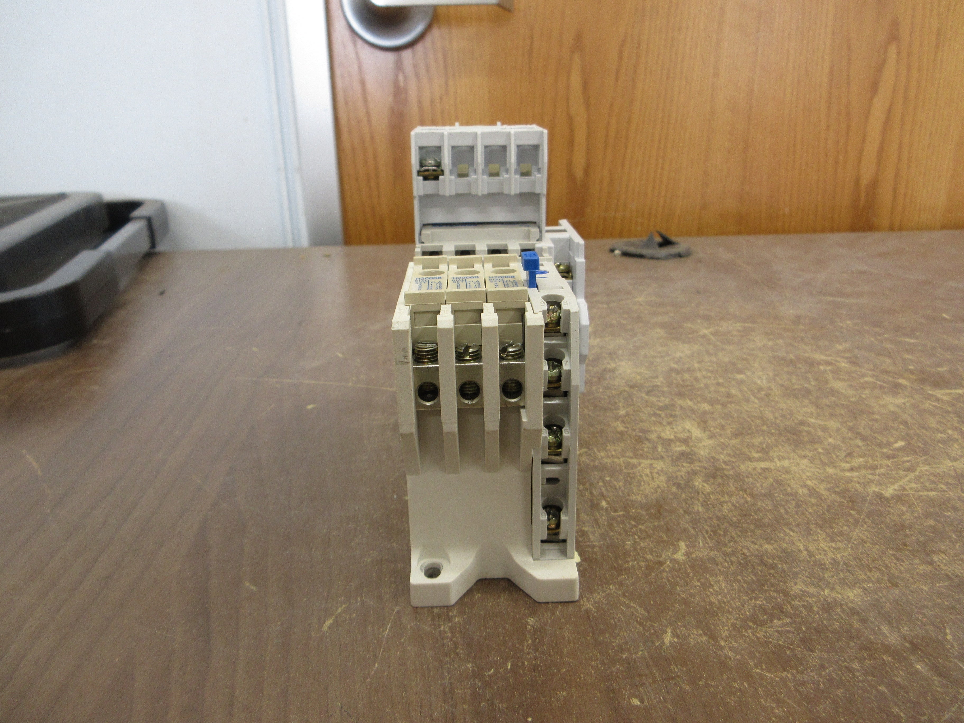 Cutler-Hammer Starter AE16ANS0/C306DN3 120V Coil (1) Aux Contact Used