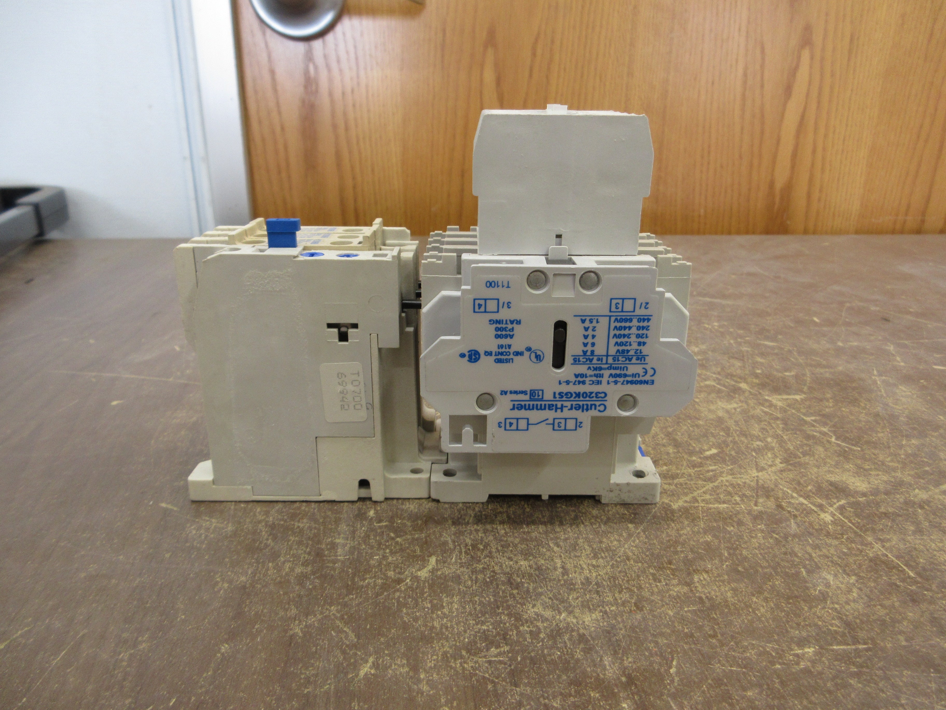 Cutler-Hammer Starter AE16ANS0/C306DN3 120V Coil (1) Aux Contact Used