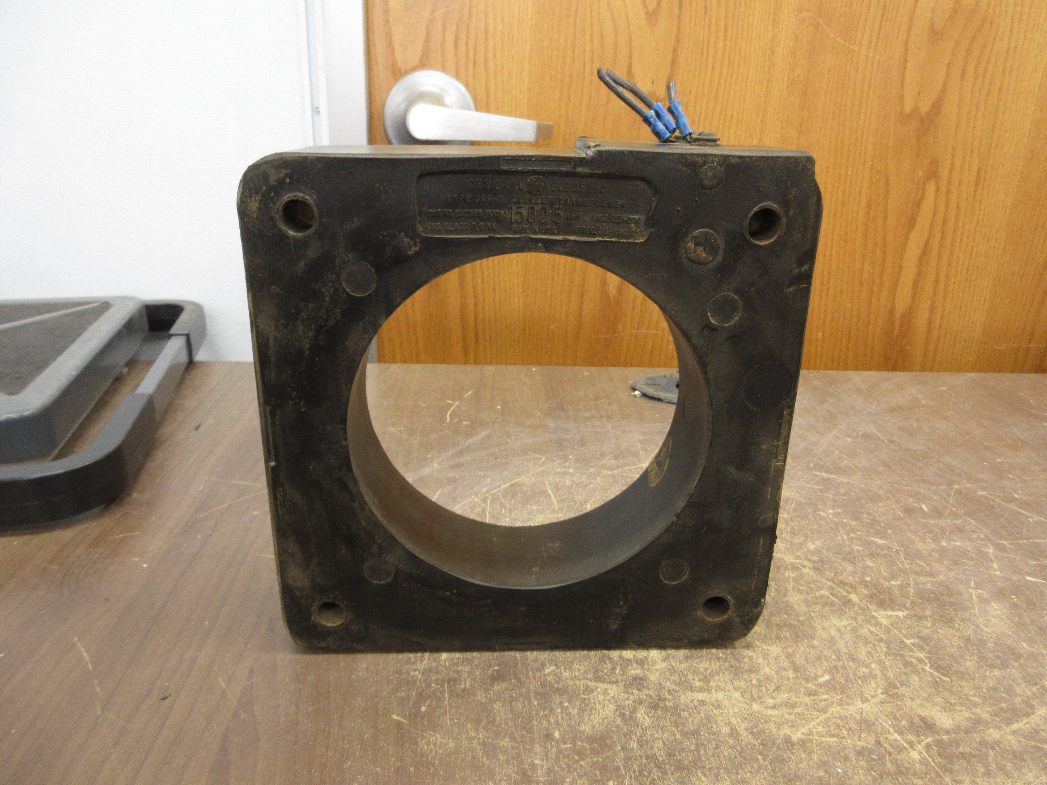 GE Type JAH-0 Current Transformer 837X66 Ratio 1500:5A 600V 25-400Hz Used