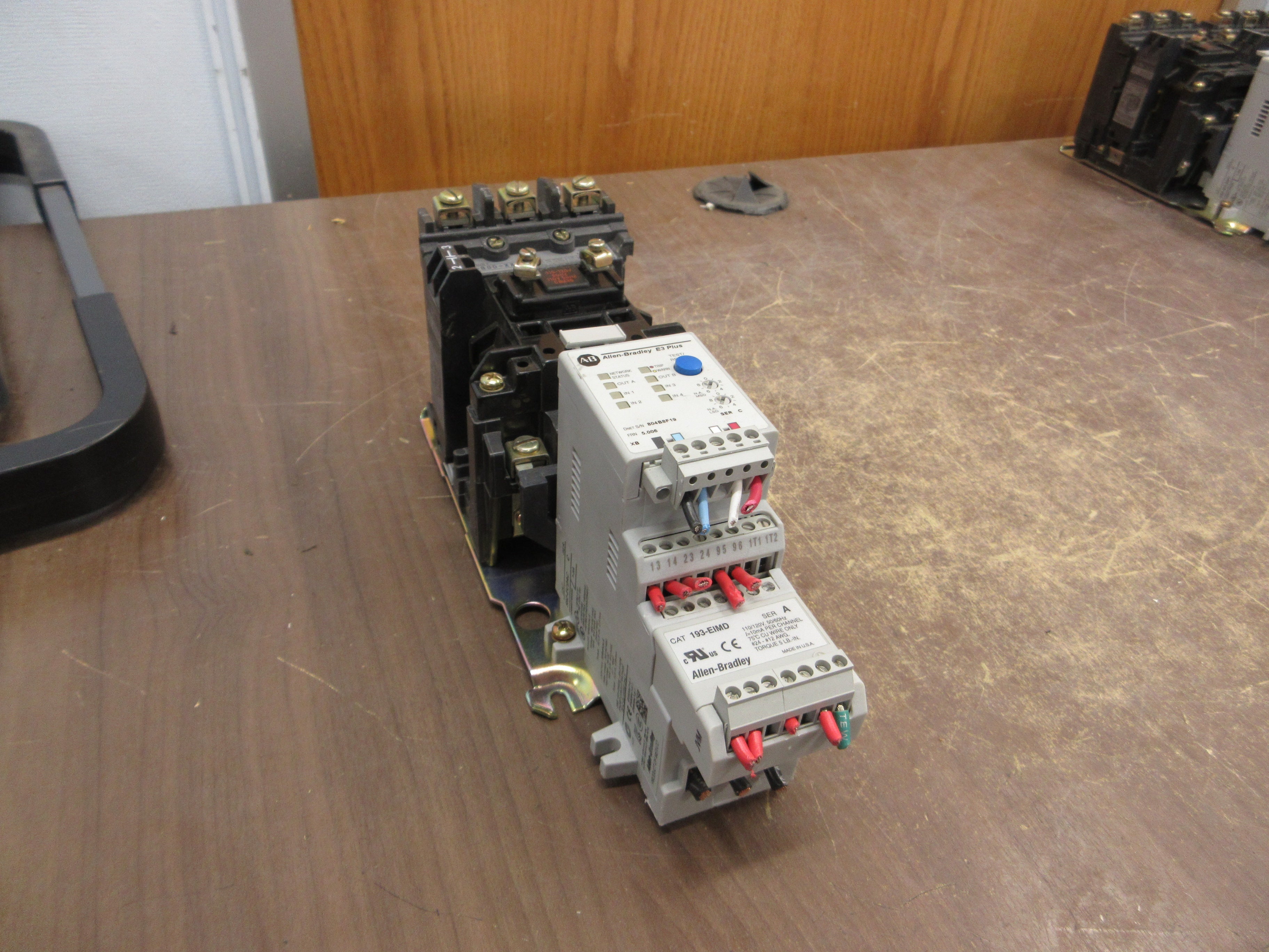 Allen-Bradley Size 1 Starter 509-BOD-XXX / 592-EC2AC 115-120V Coil Trip: 1-5A