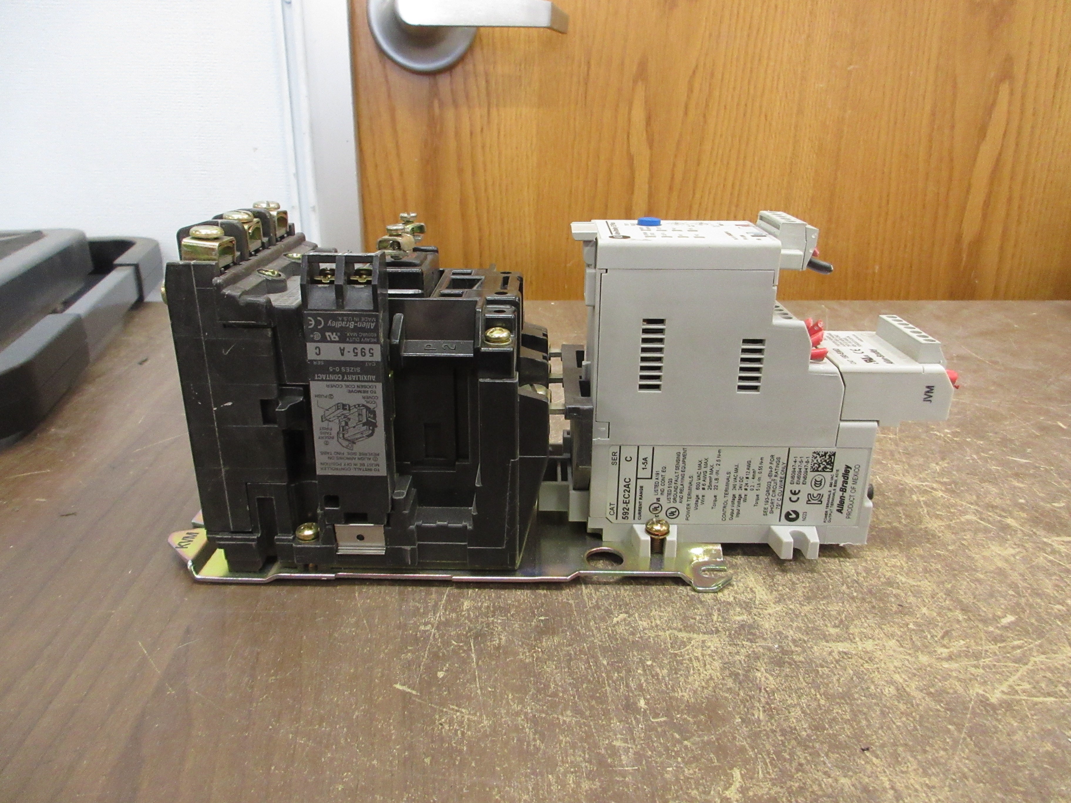 Allen-Bradley Size 1 Starter 509-BOD-XXX / 592-EC2AC 115-120V Coil Trip: 1-5A