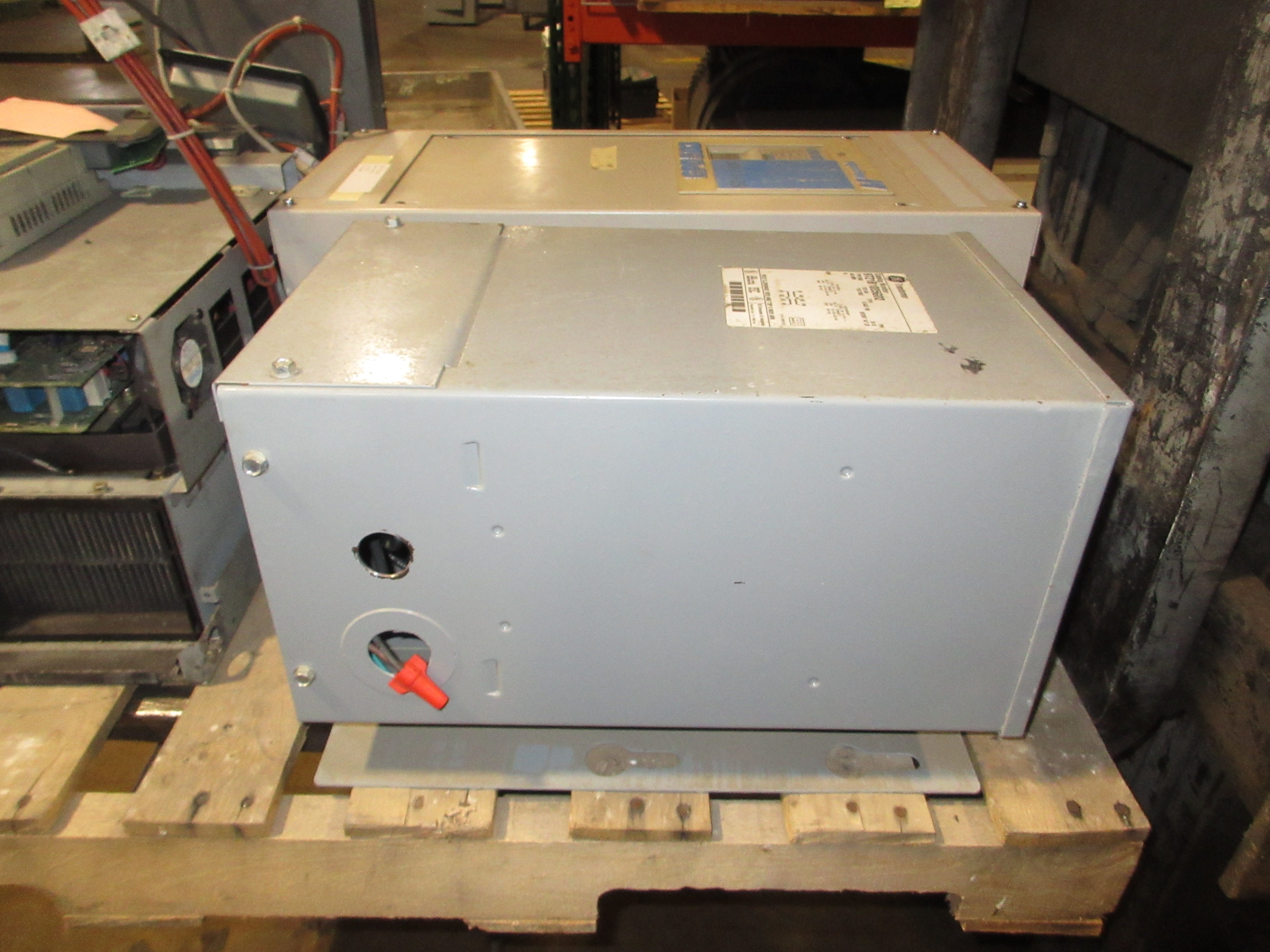 GE Transformer 9T21B1005G02 7.5kVA Pri: 240/480V Sec: 120/240V 60Hz 1Ph Used