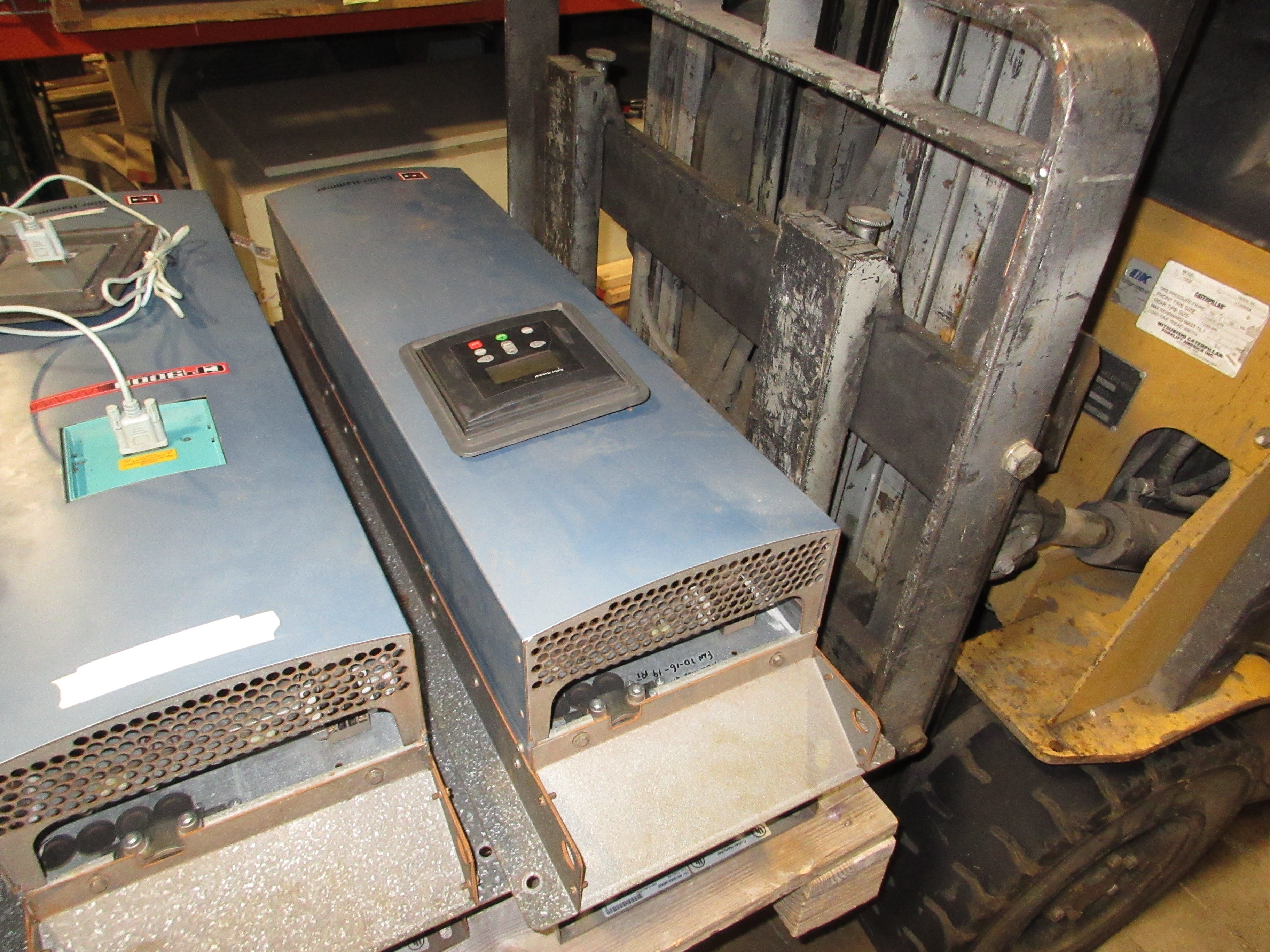 Cutler-Hammer CP9000 AC Drive NI9100AN-5M0A00 150HP w/ Keypad & External Mount