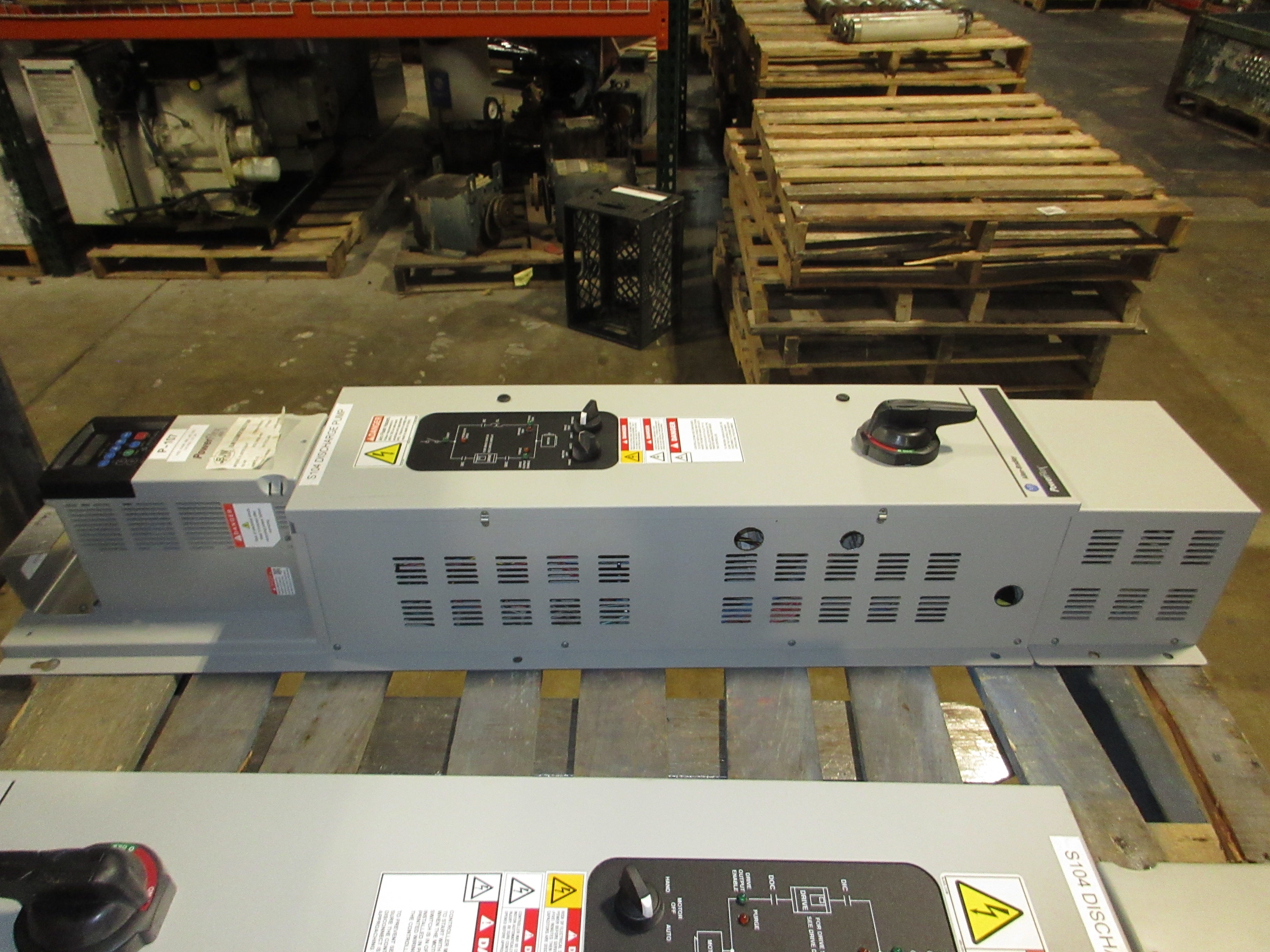 Allen-Bradley PowerFlex 400 AC Drive w/ Bypass 22C-D022N103 Ser. A 15HP 3Ph Used