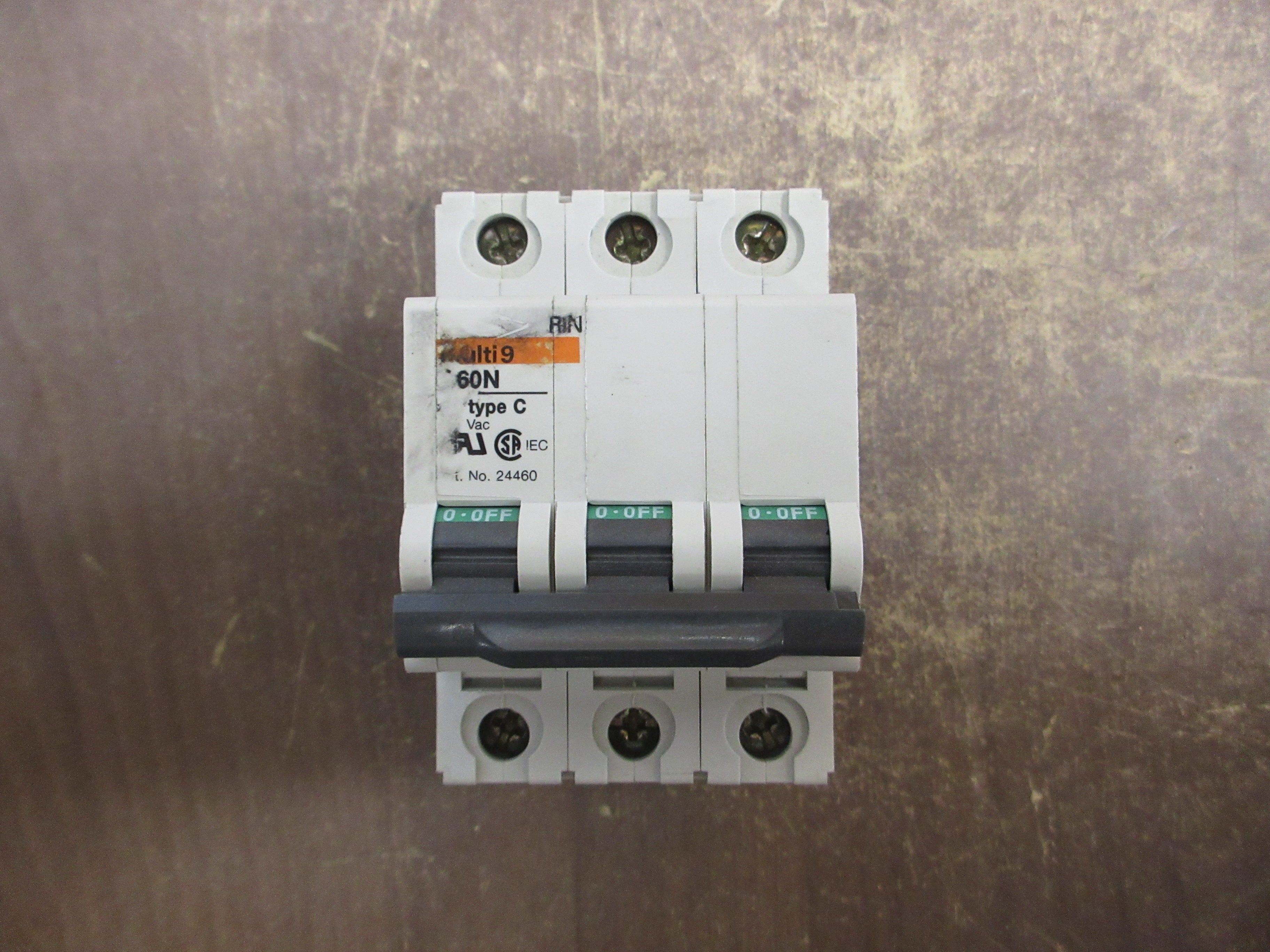 Merlin Gerin Multi9 C60N Circuit Breaker 24460 2A 480V 3P Used