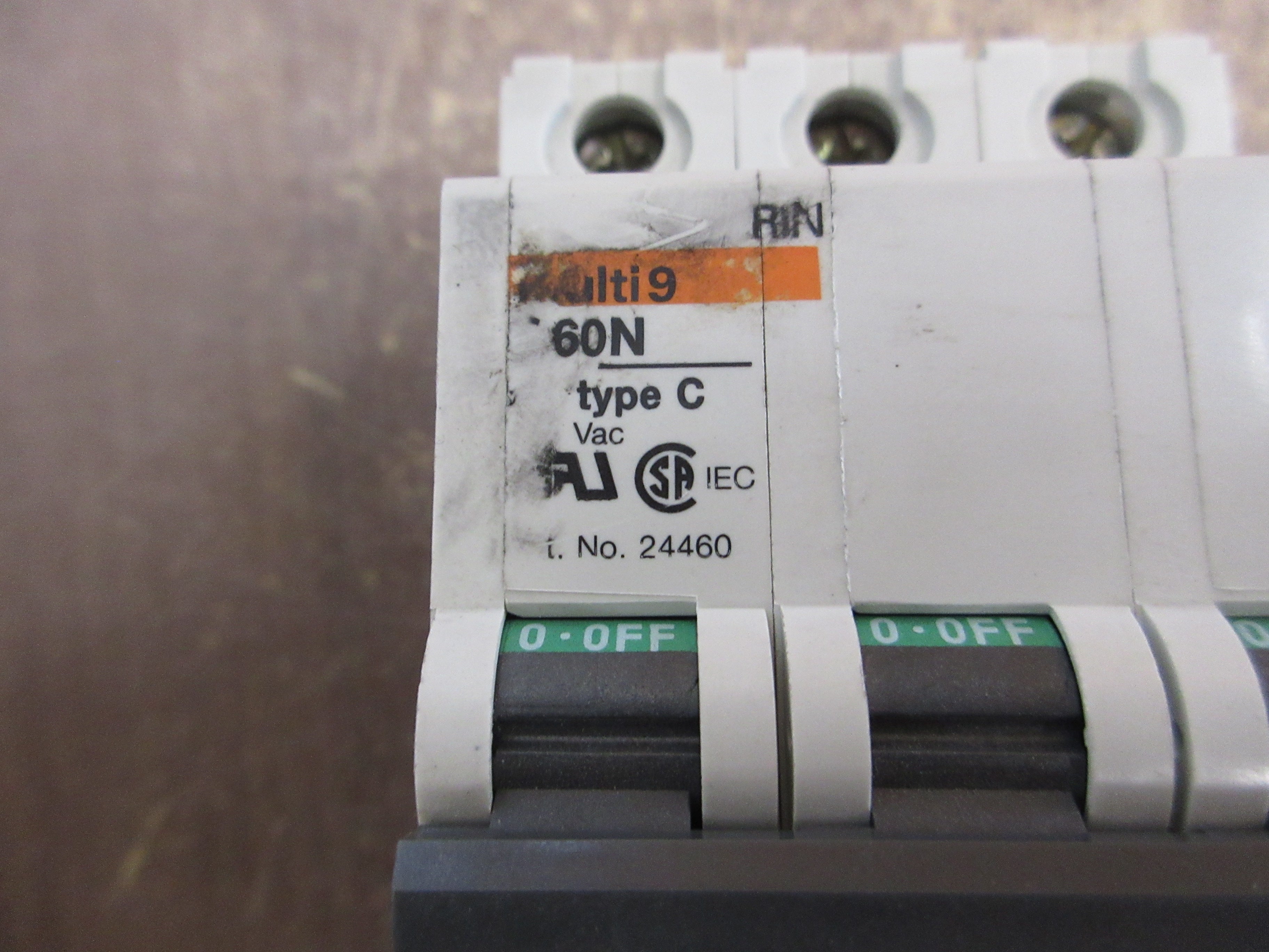 Merlin Gerin Multi9 C60N Circuit Breaker 24460 2A 480V 3P Used