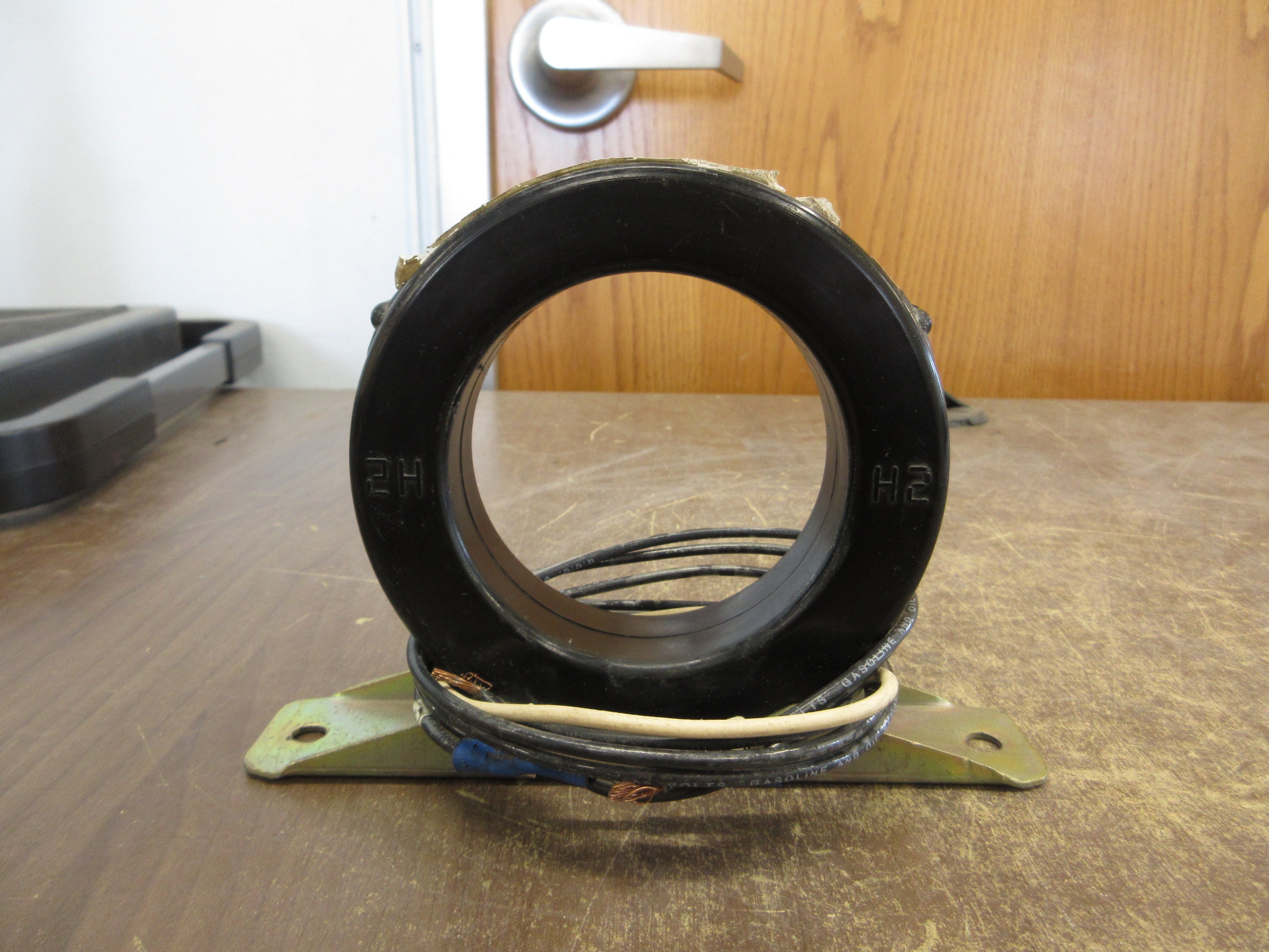 Ohio Semitronics Current Transformer CT5-001AX167 Ratio 800:1A Used
