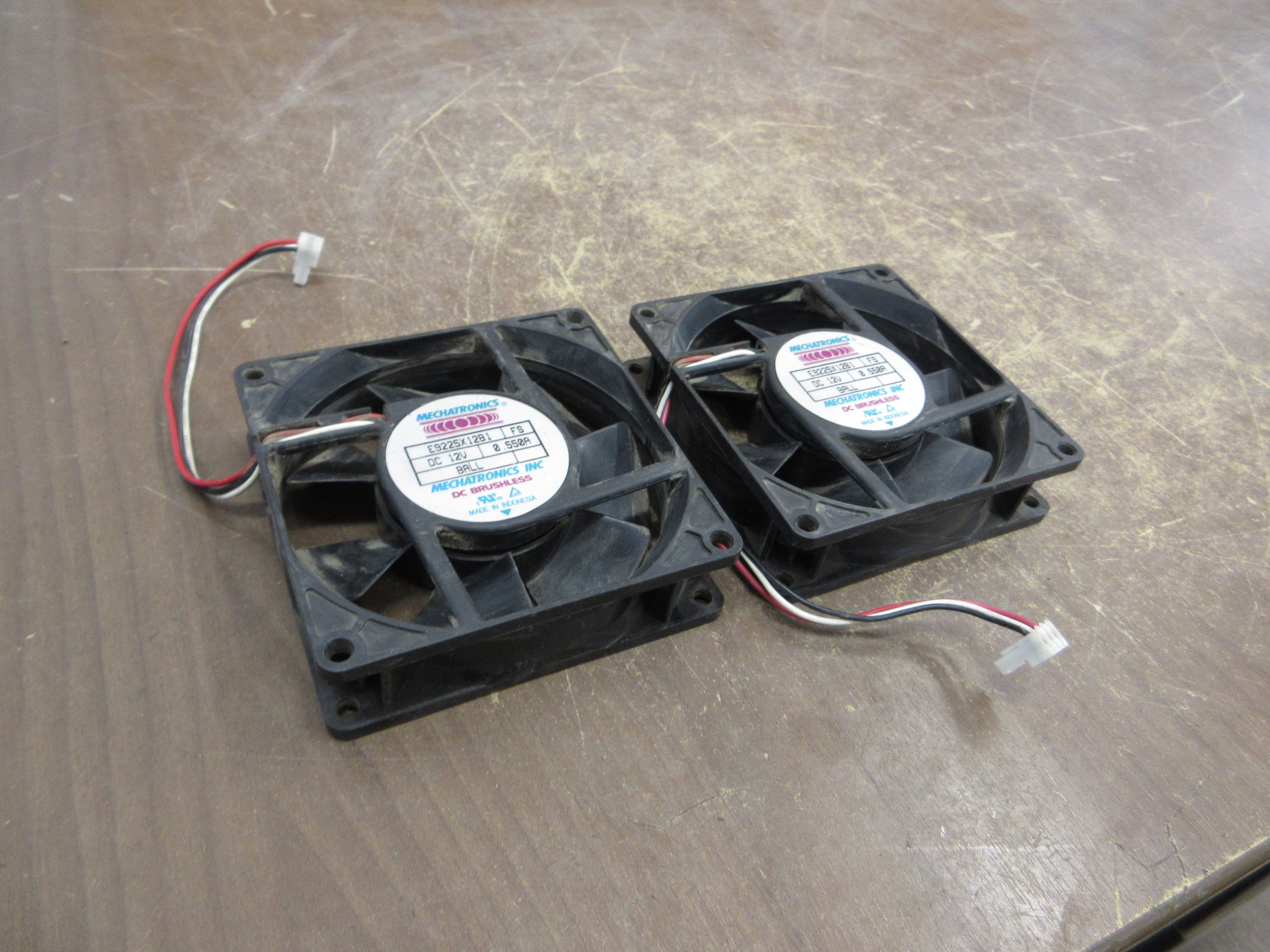 Mechatronics Axial Fan E9225X12B1 12VDC 0.550A *Lot of 2* Used