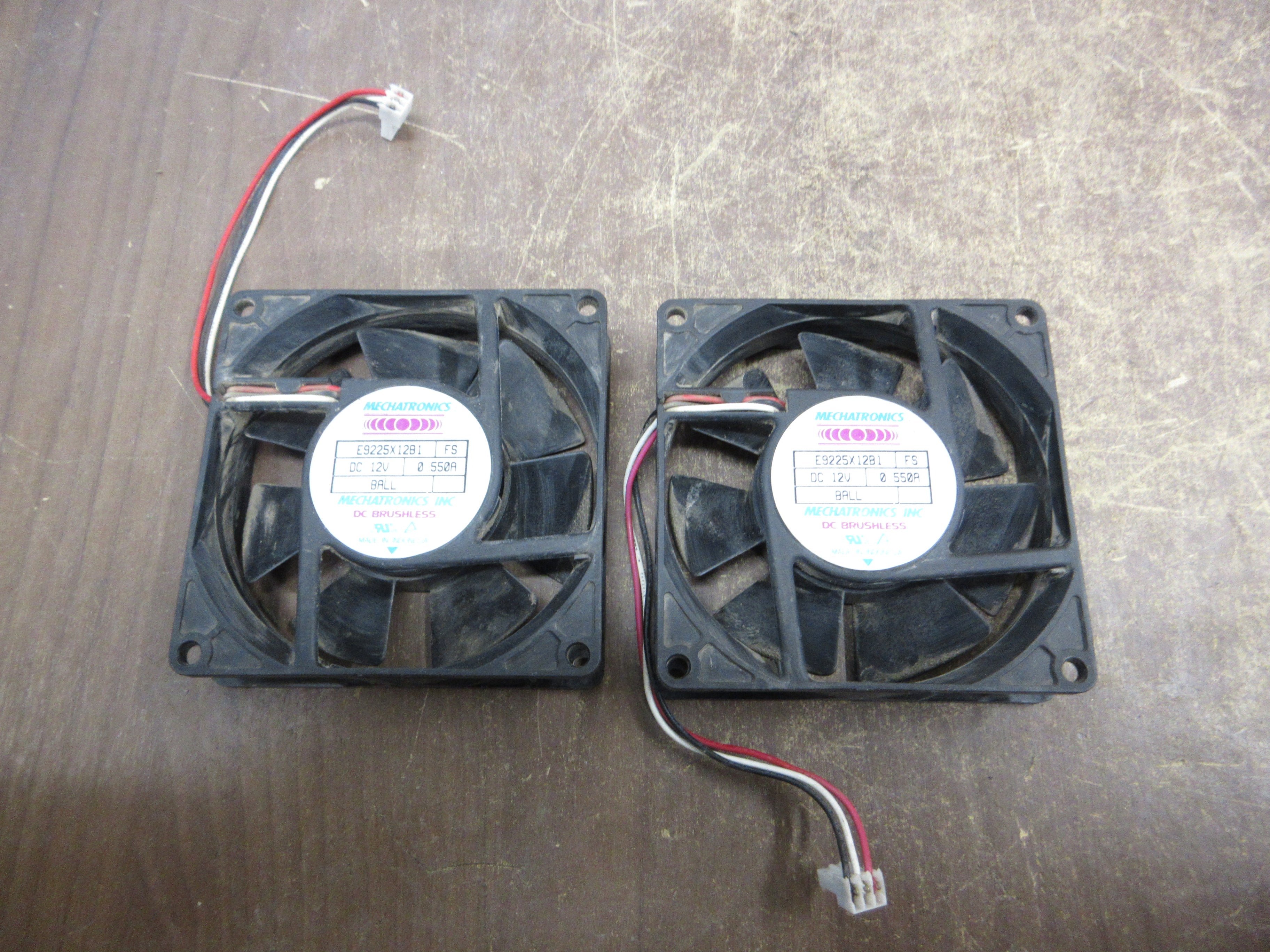 Mechatronics Axial Fan E9225X12B1 12VDC 0.550A *Lot of 2* Used