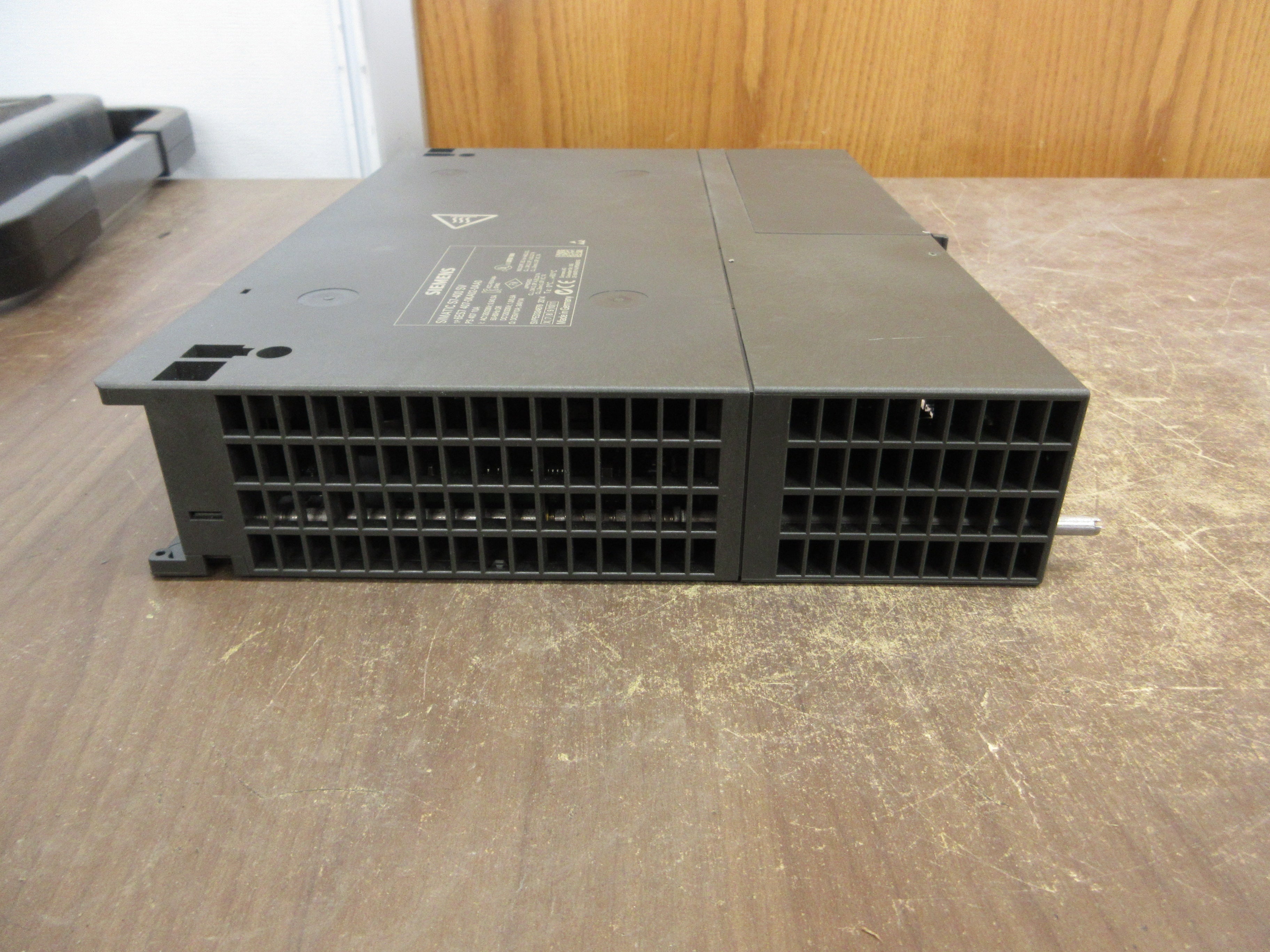 Siemens Simatic S7-400 SV Power Supply Module 6ES7 407-0KA02-0AA0 Used