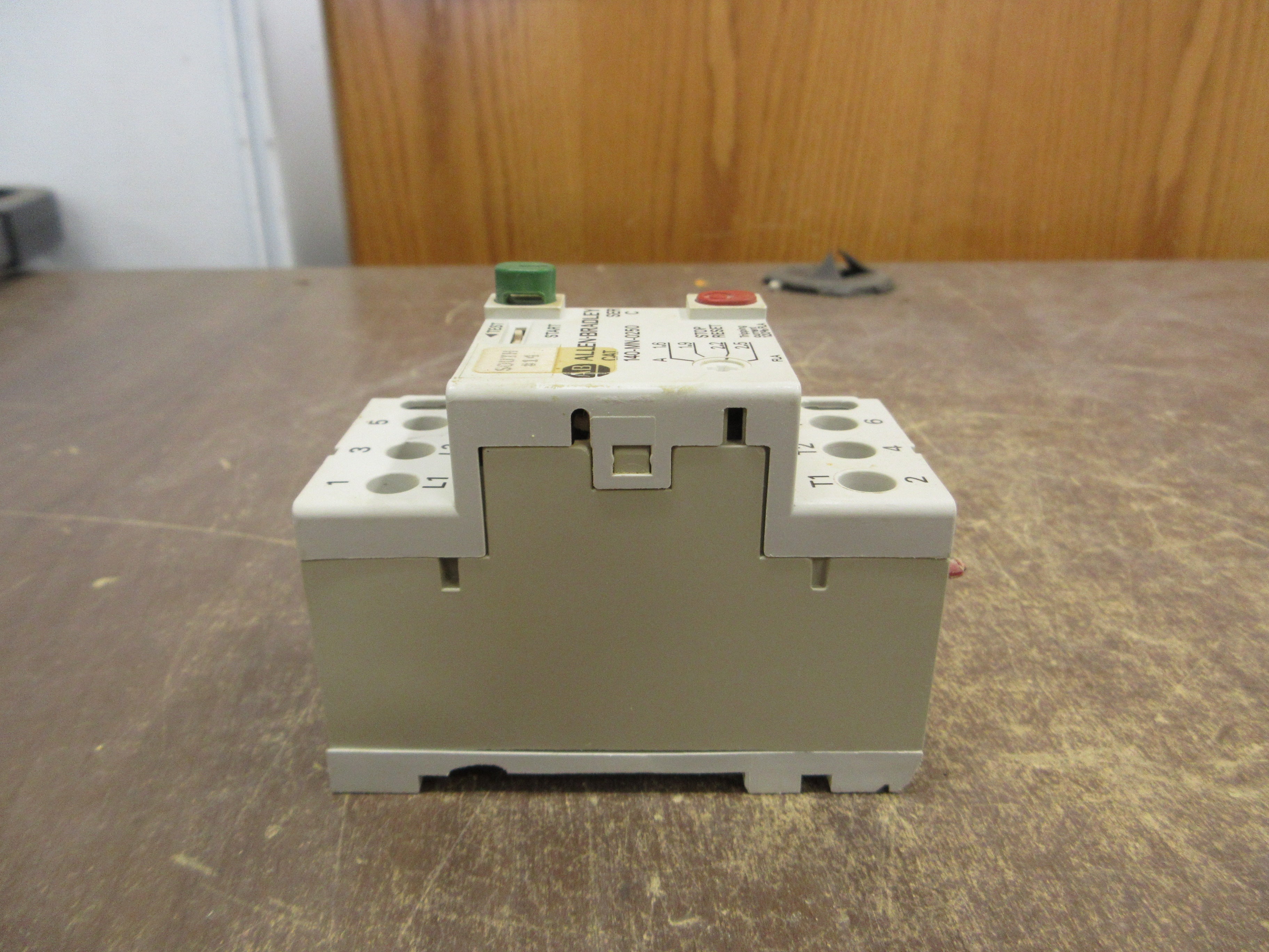 Allen Bradley Manual Starter 140-MN-0250 1.6-2.5A Range 600V *Lot of 2* Used