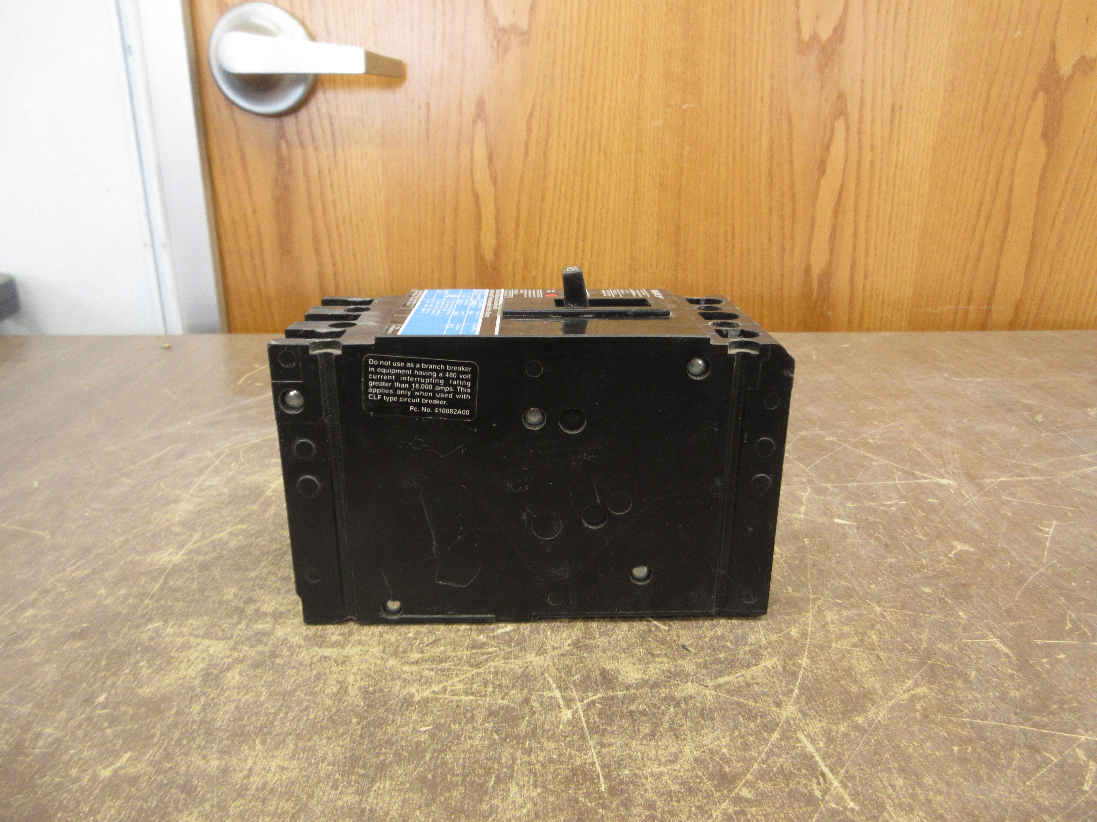 Siemens Sentron Circuit Breaker ED43B125 125A 480V 3P Used