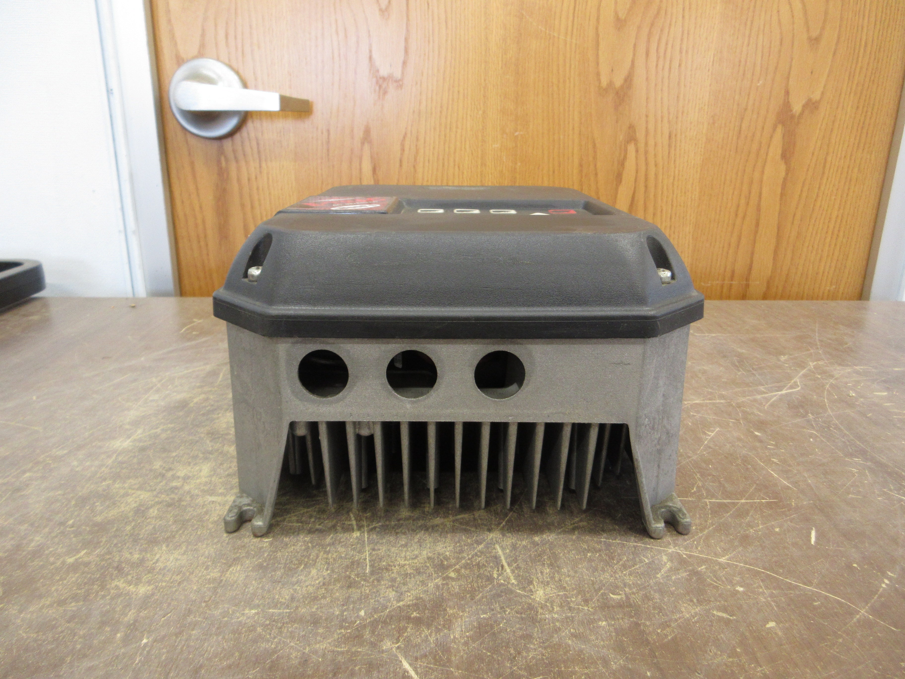 TB Wood's E-Trac AC Drive WFC4002-0C 2HP 3Ph Used