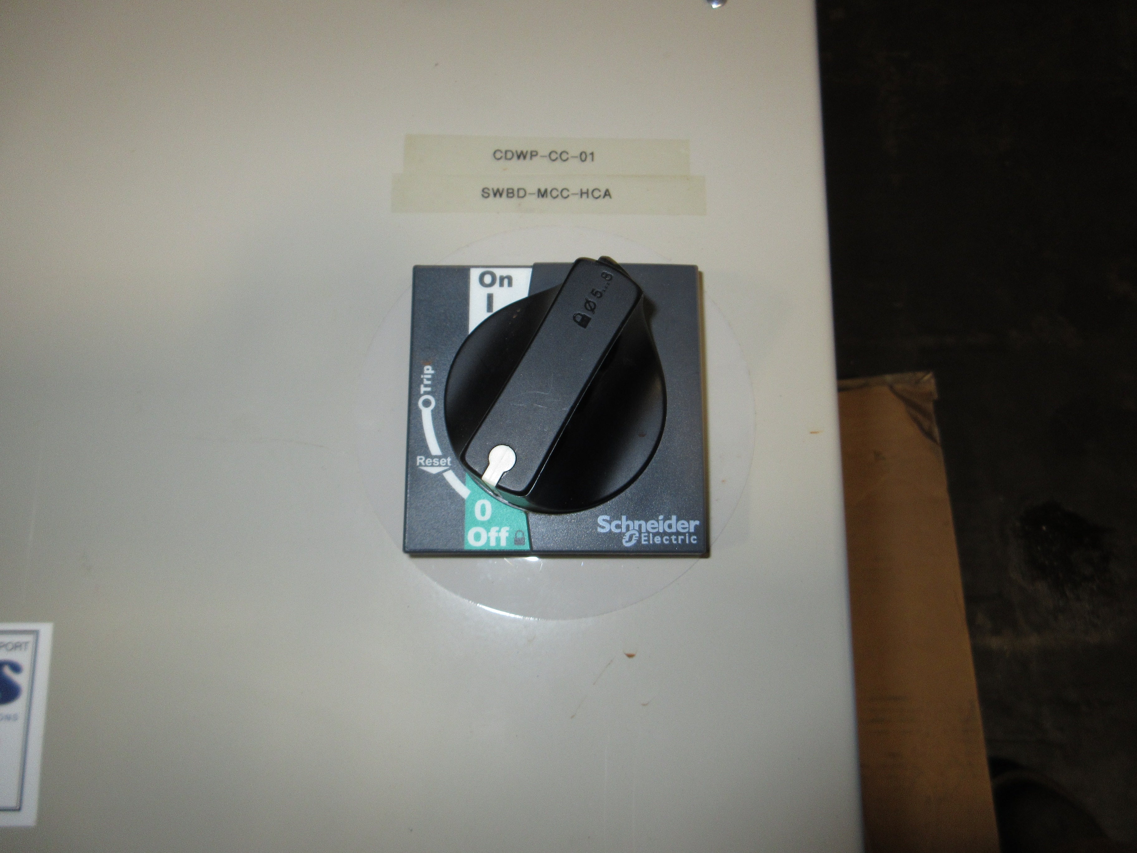 Yaskawa Z1000U AC Drive w/ Bypass Z1D1B096PN 75HP 3Ph Used