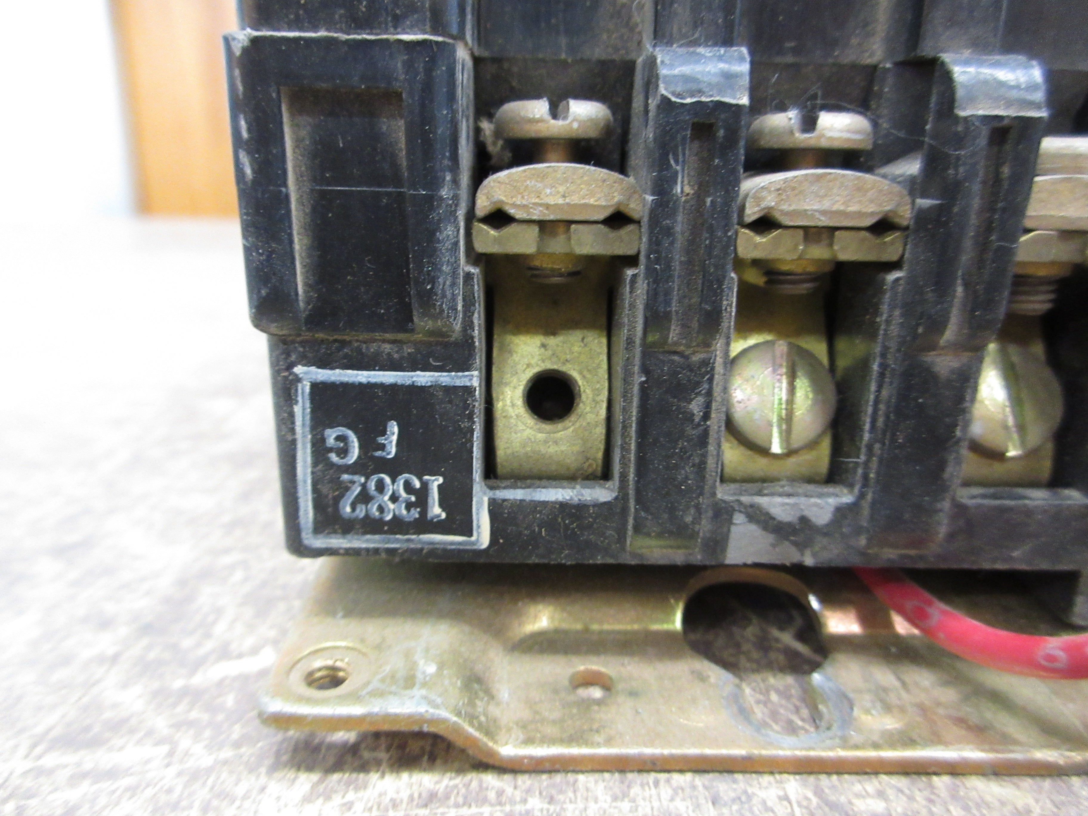 Square D Size 1 Starter 8536 SCO 3 Ser. A 120V Coil Used