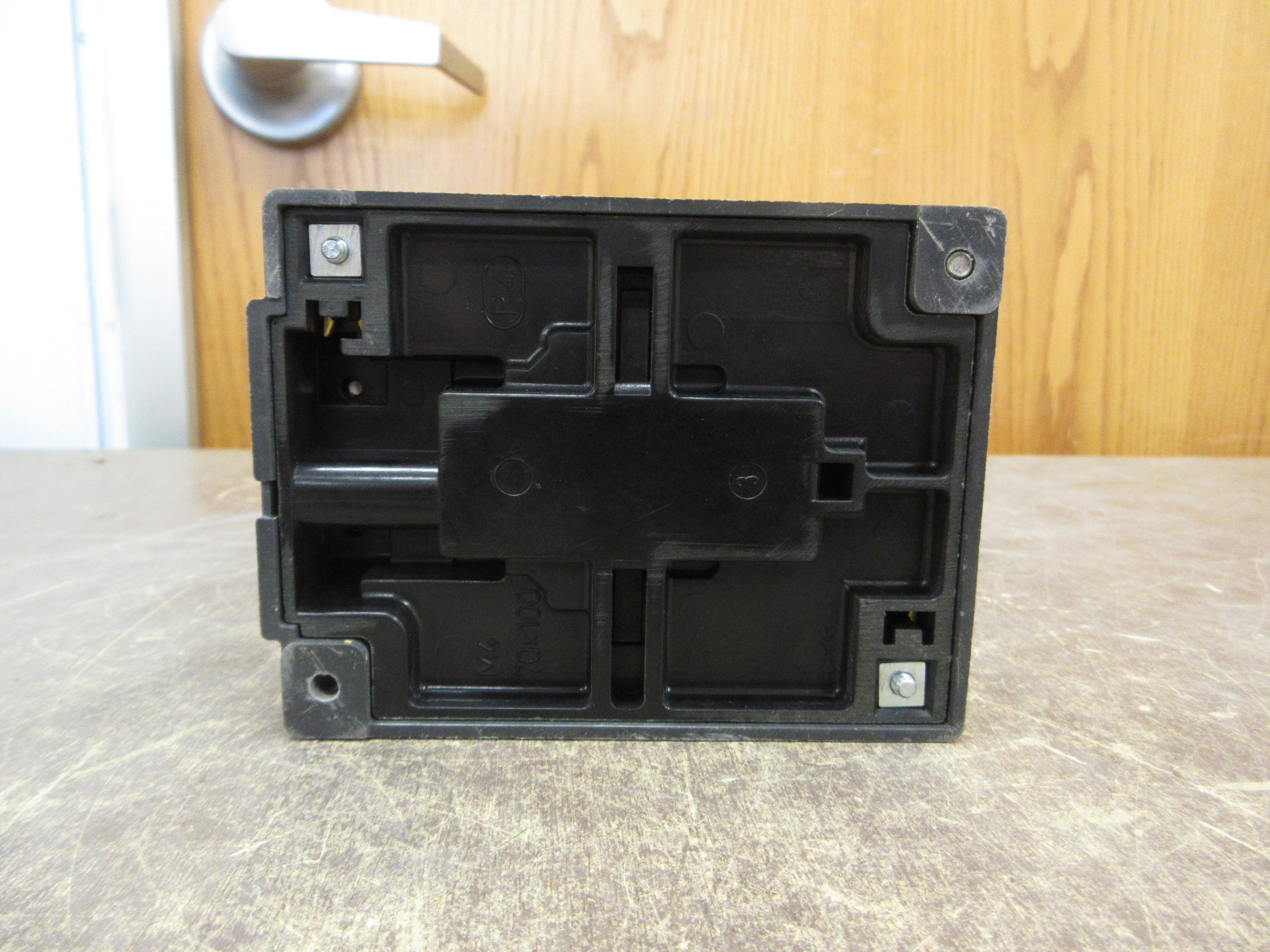 Siemens Contactor 3TF47 120V Coil 80A 600V Used