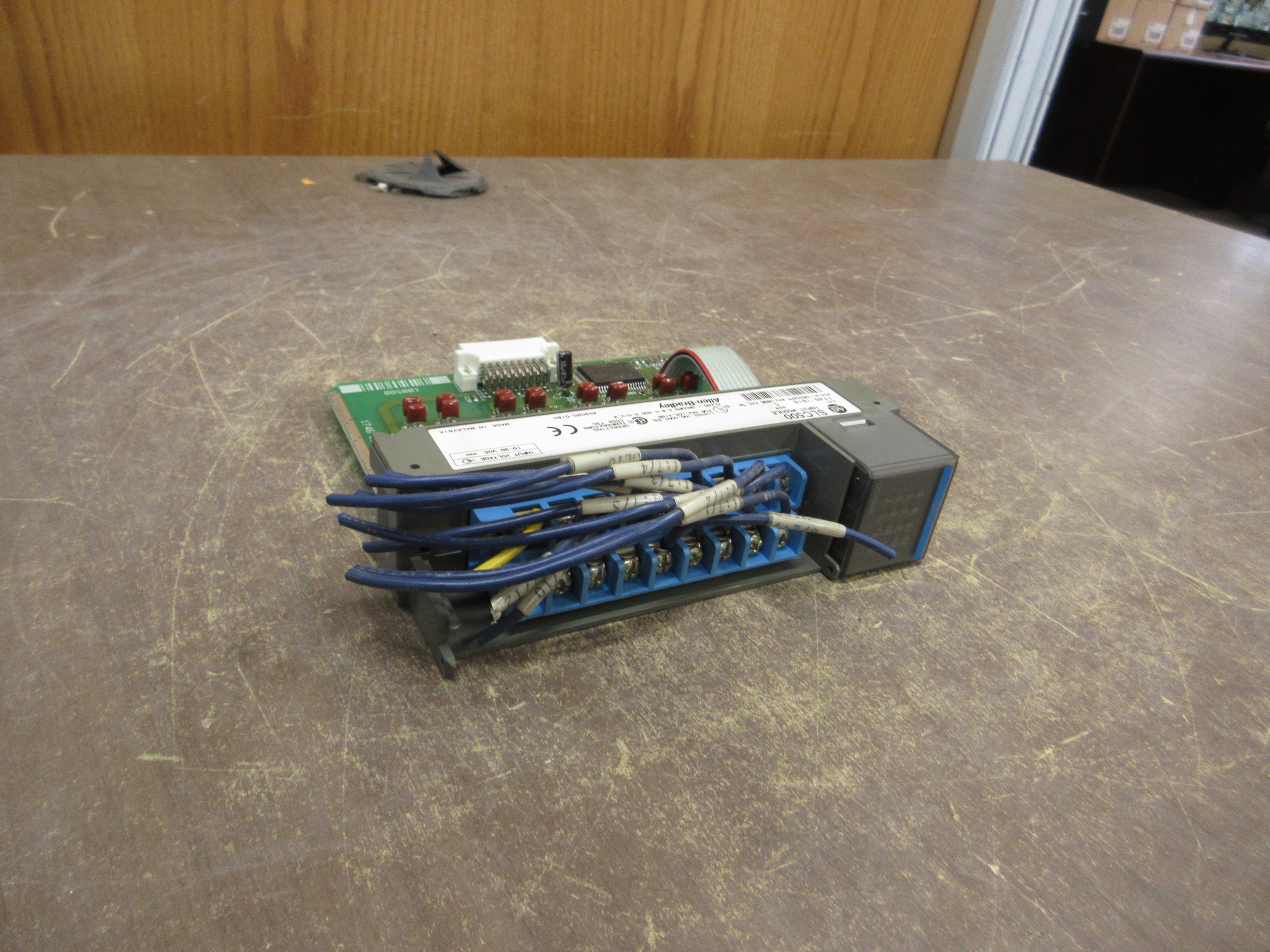 Allen-Bradley SLC 500 Input Module 1746-IB16 Series C 10-30 VDC Used