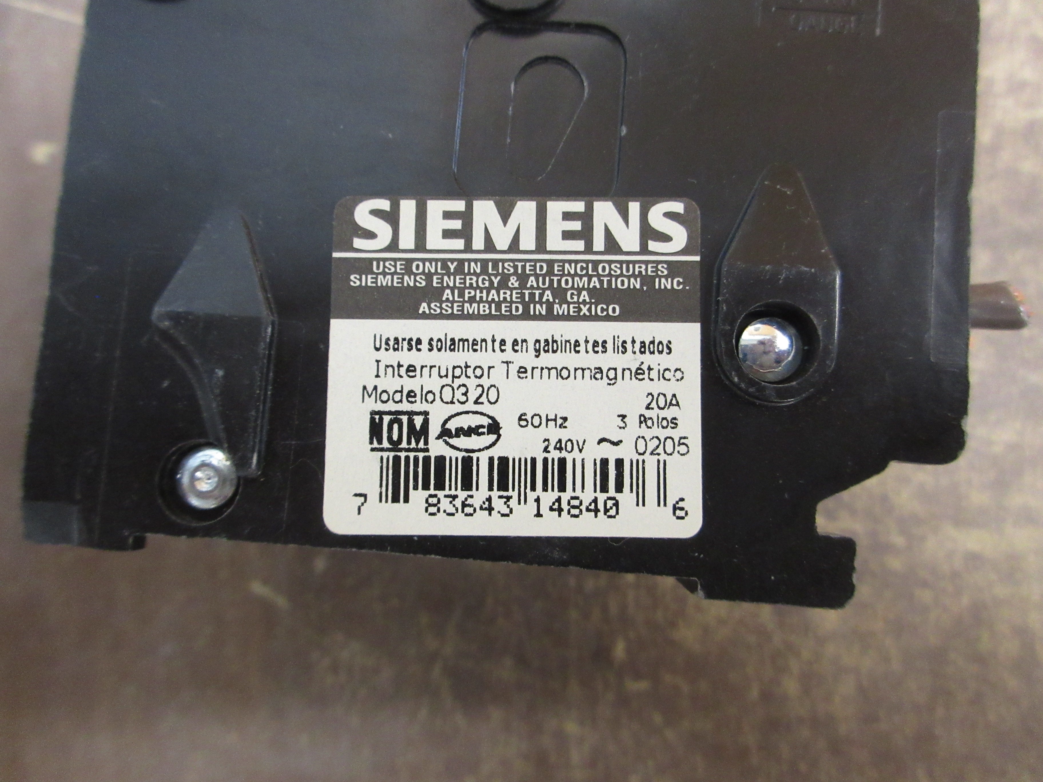 Siemens Clip-On Circuit Breaker Q320 20A 240V 3P Used