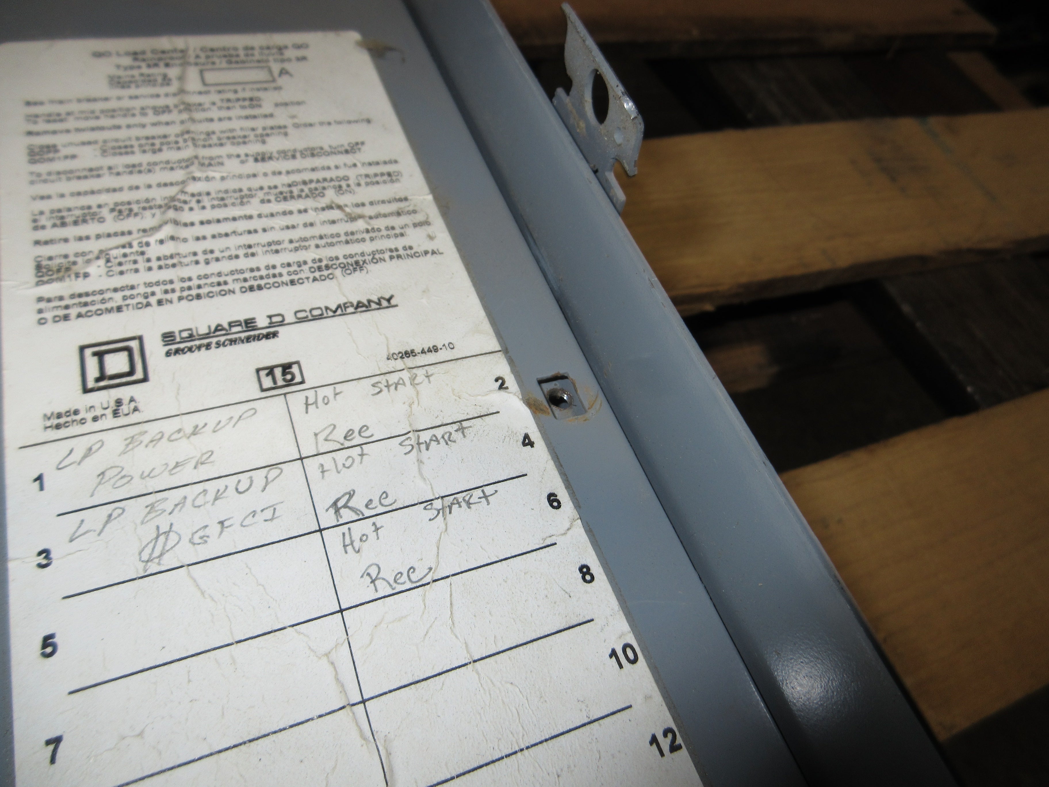 Square 3R QO Load Center 40265-449-10 16-Circuit Used