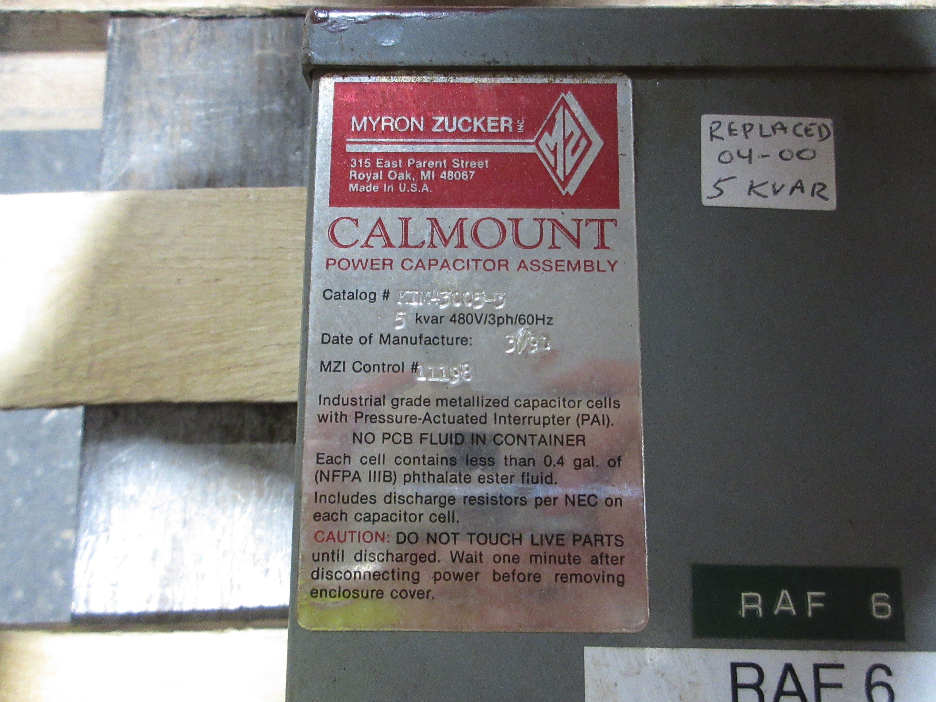 Myron Zucker Calmount Capacitor KIM43005-3 5kVAR 480V 3Ph 60Hz Used
