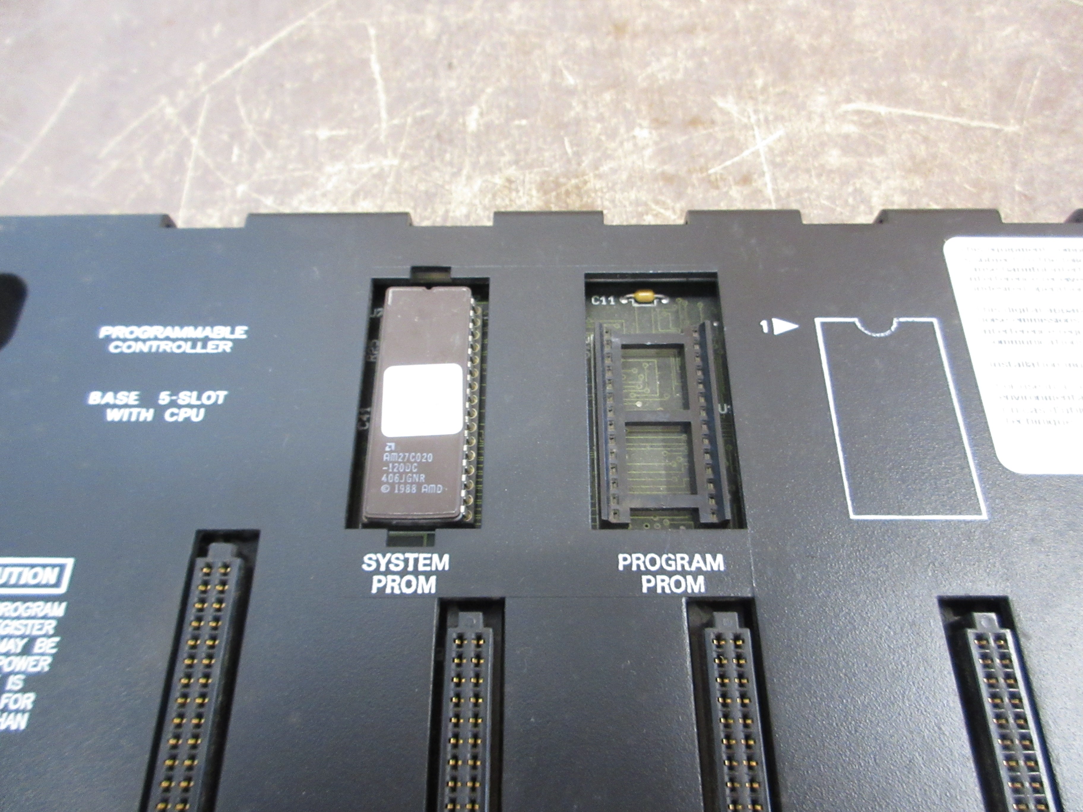 GE Fanuc 5-Slot Base w/ CPU IC693CPU311L Used