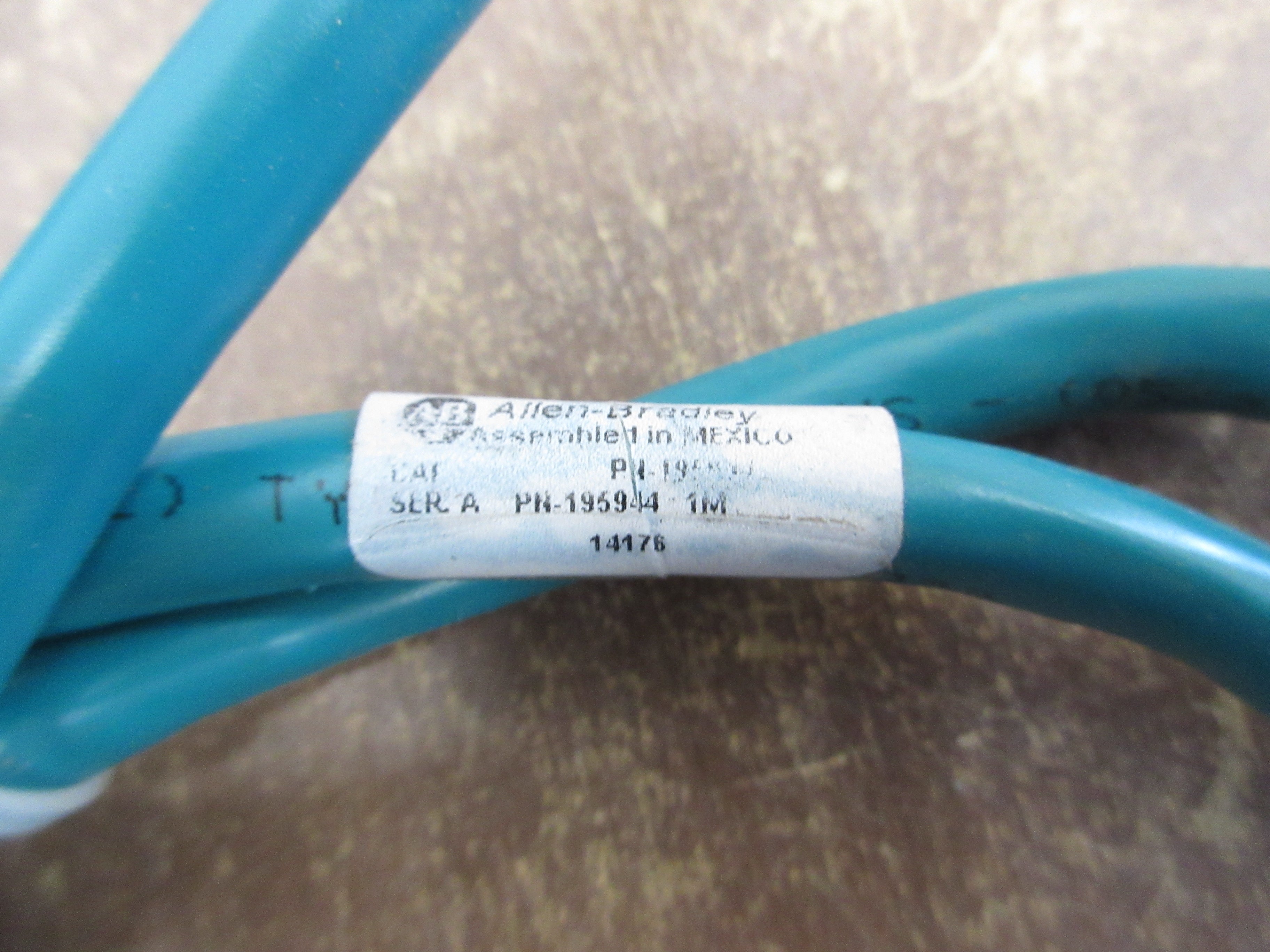 Allen-Bradley Patch Cord PN-195944 Length: 1m Used