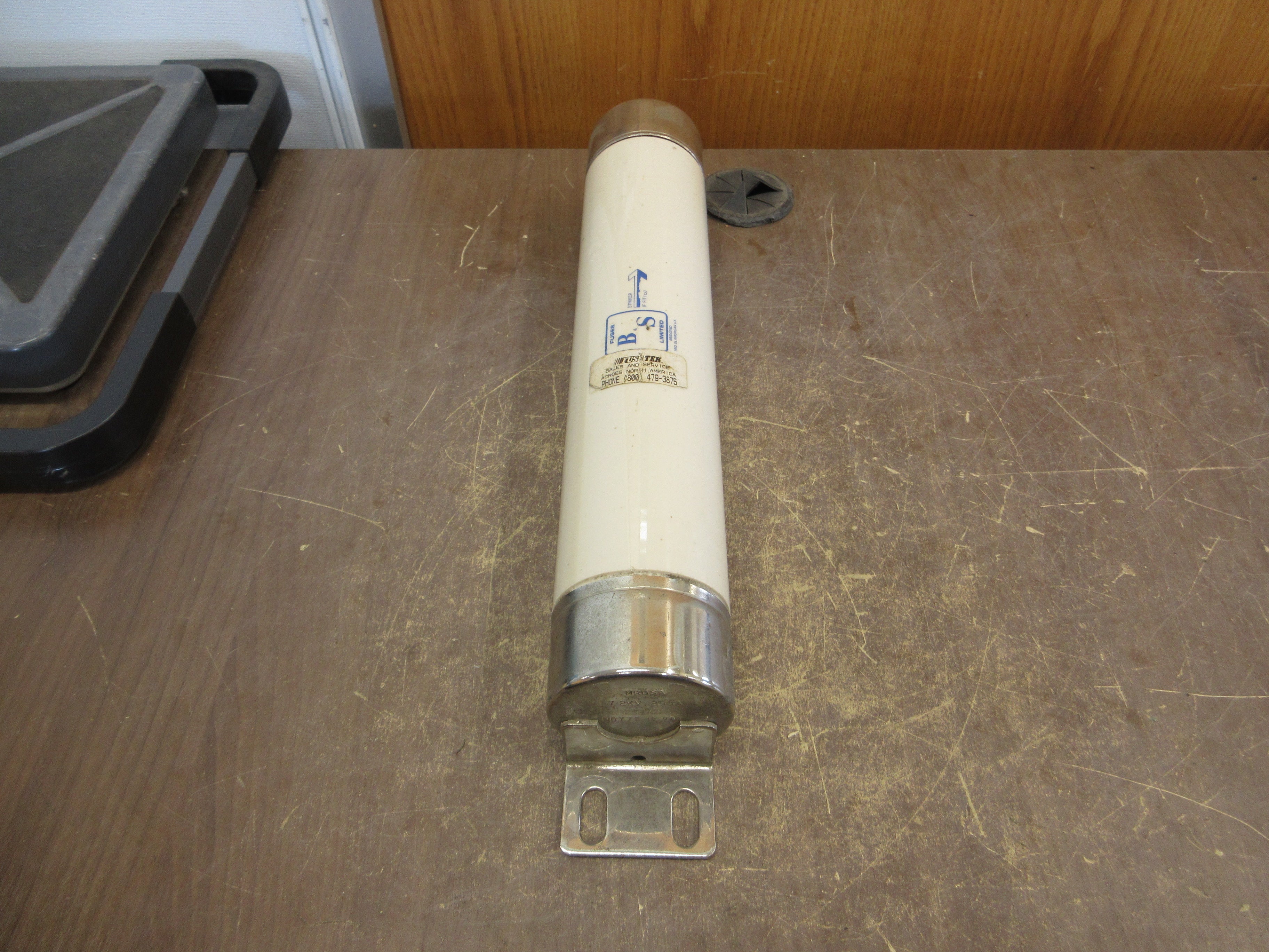 B&S Fuse D0775-12 94 250A 7.2kV Used