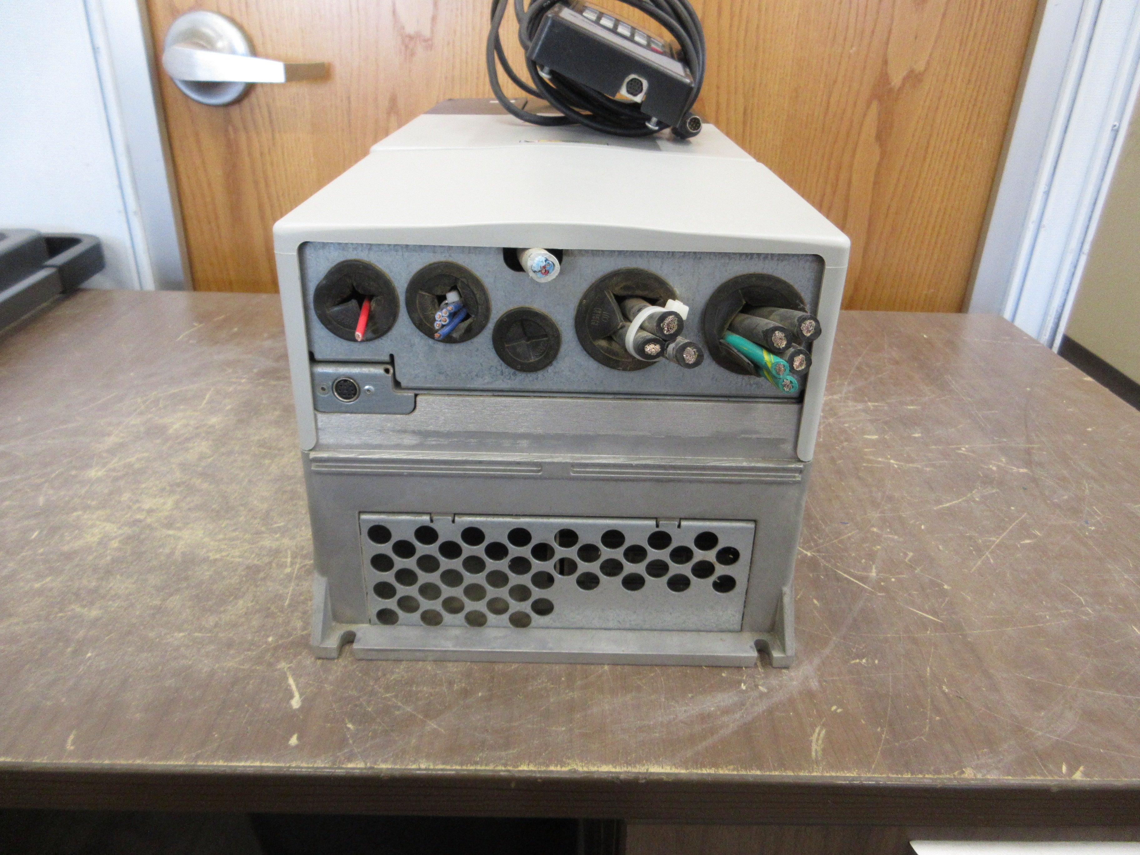 Allen-Bradley PowerFlex 700 AC Drive 20BD052A0AYNAND0 Ser. B 40HP 3Ph Used