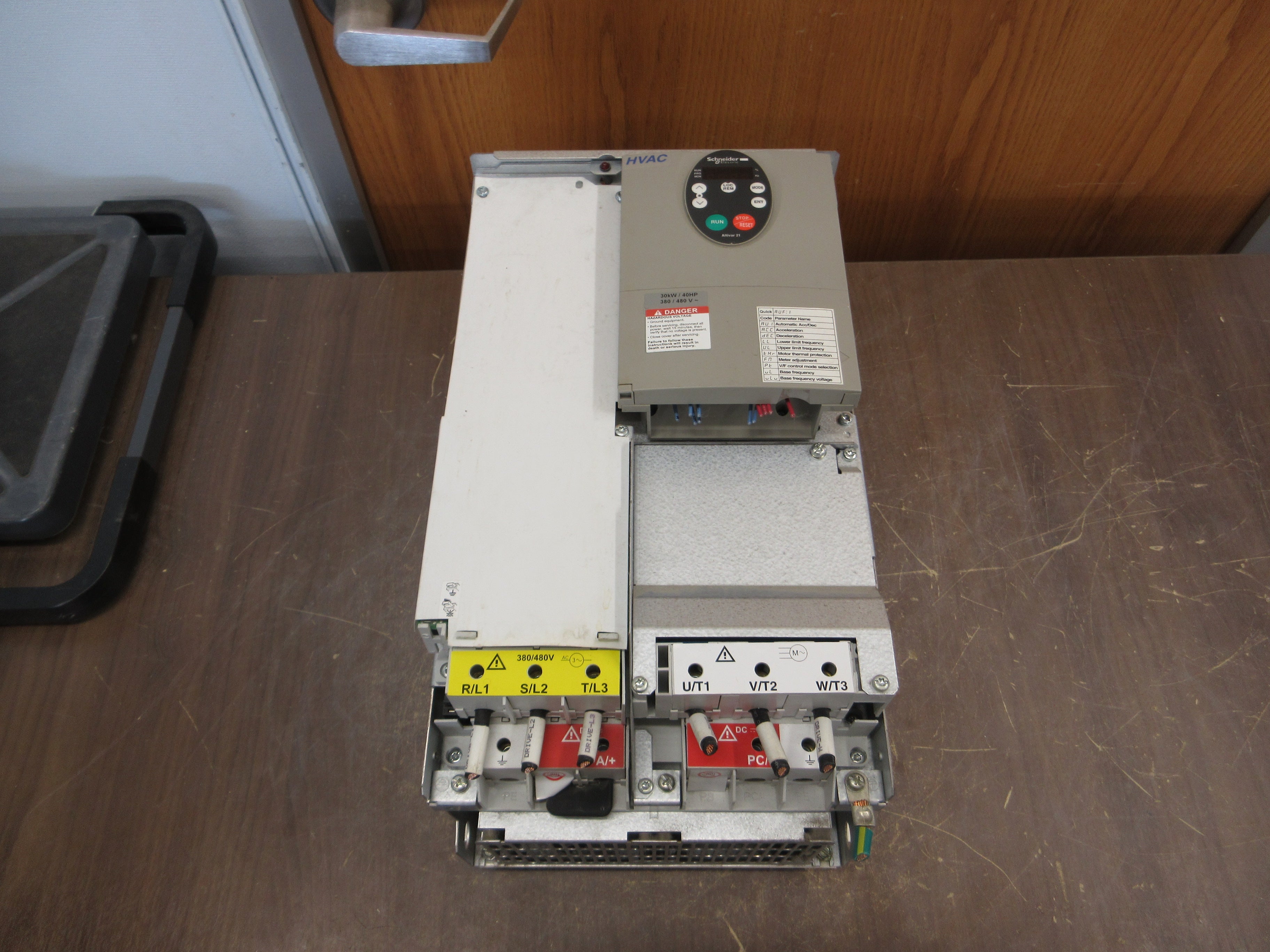 Schneider Electric Altivar AC Drive ATV21HD30N4 40HP 3Ph Open Chassis Used