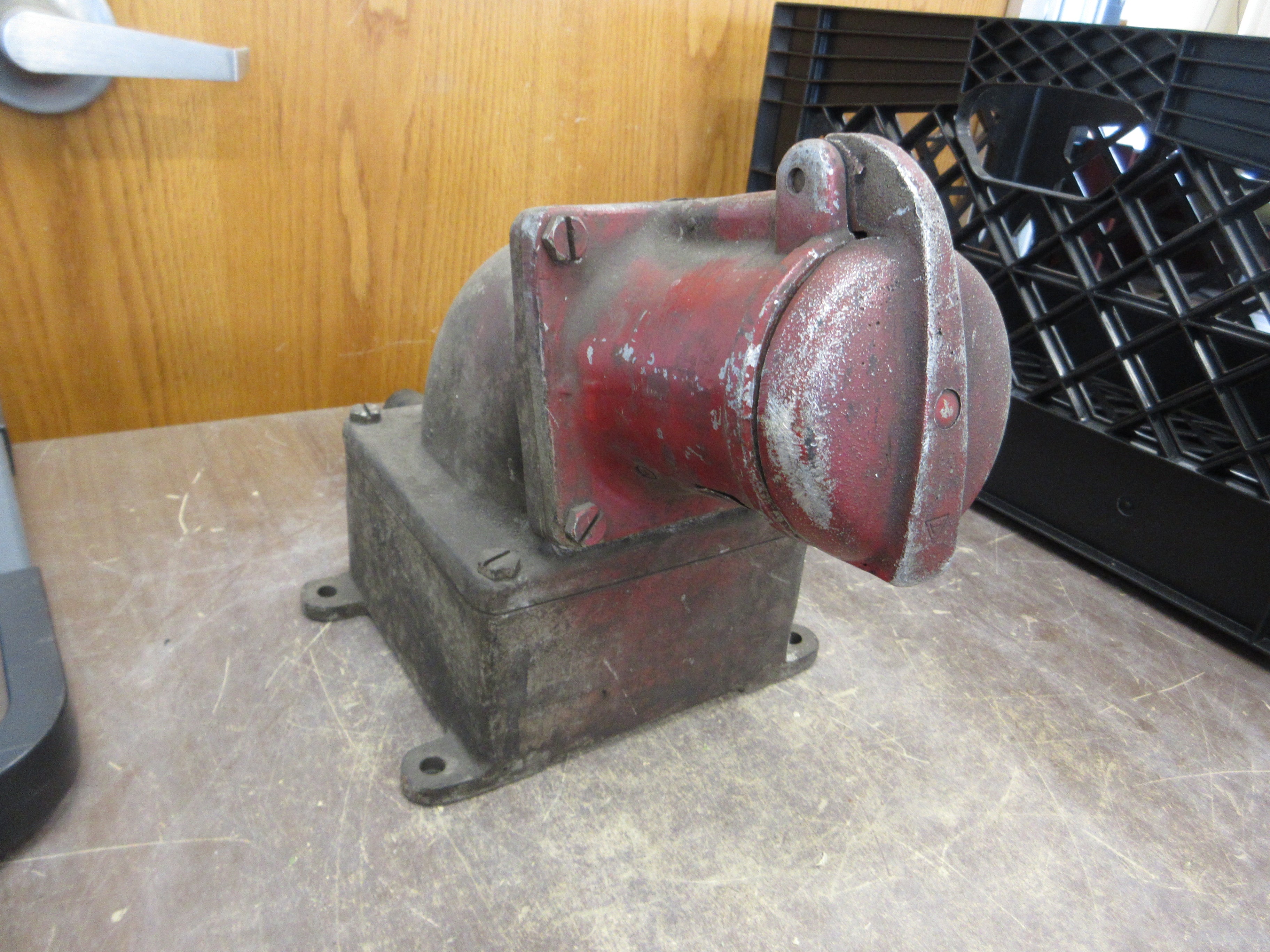 Appleton Receptacle w/ Base AE-631 60A 3W 3P Used