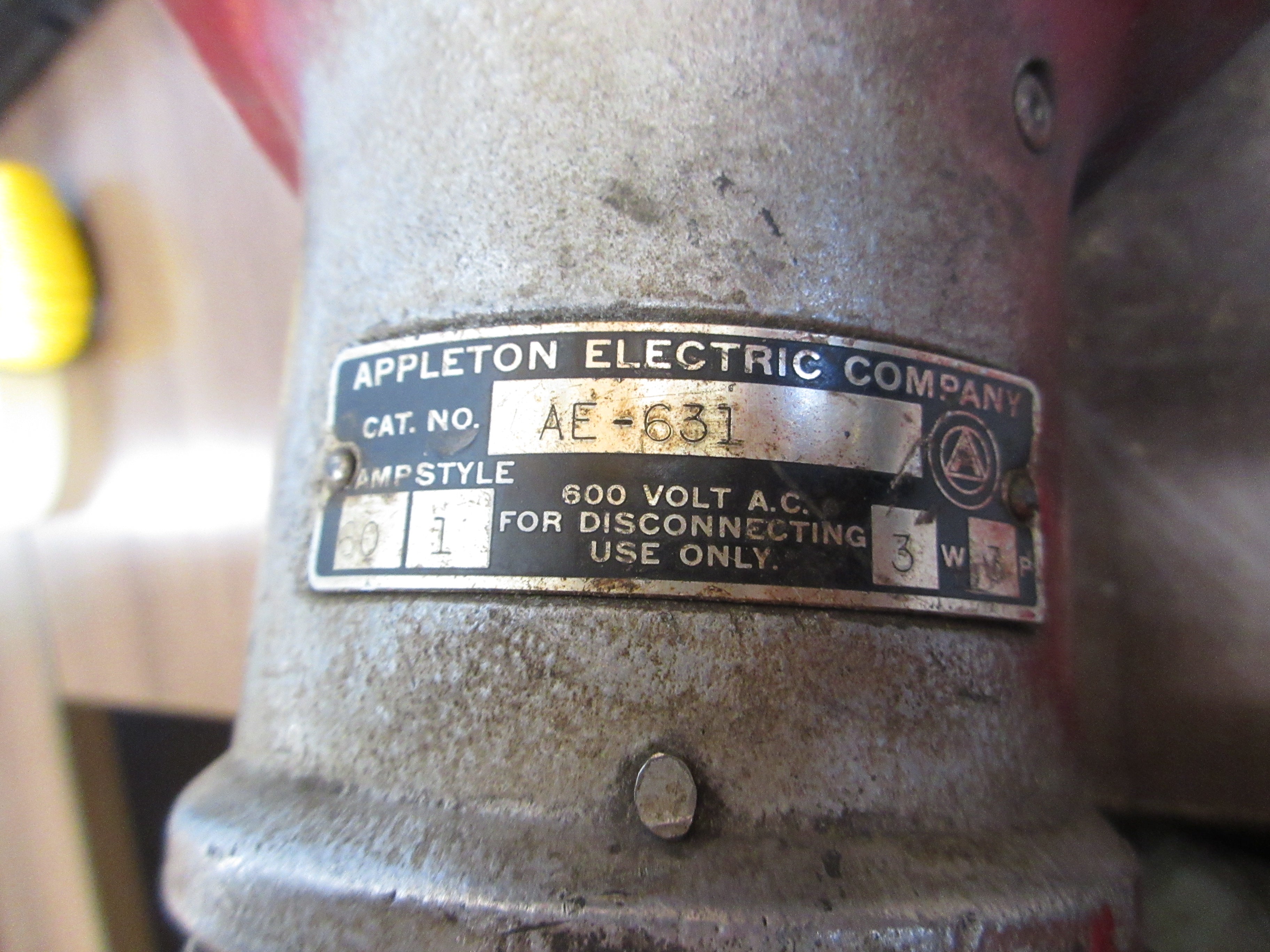 Appleton Receptacle w/ Base AE-631 60A 3W 3P Used