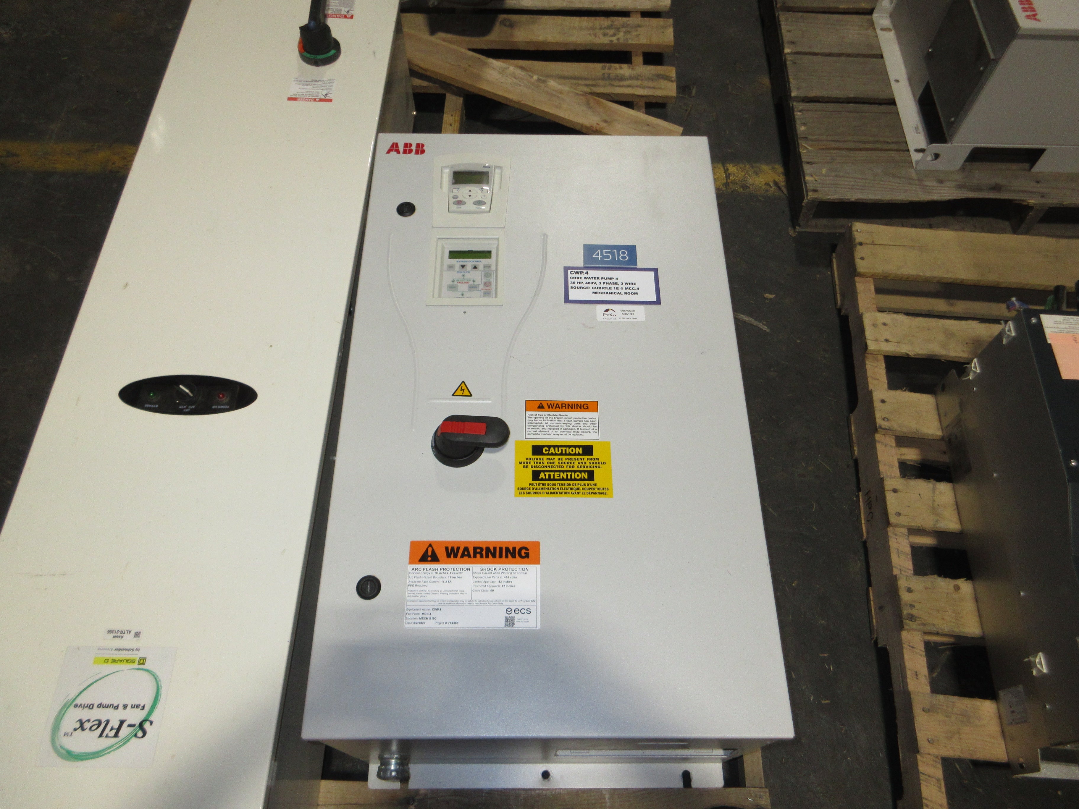 ABB ACH550 AC Drive w/ Bypass ACH550-BDR-045A-4+F267 30HP 3Ph w/ Keypad Used