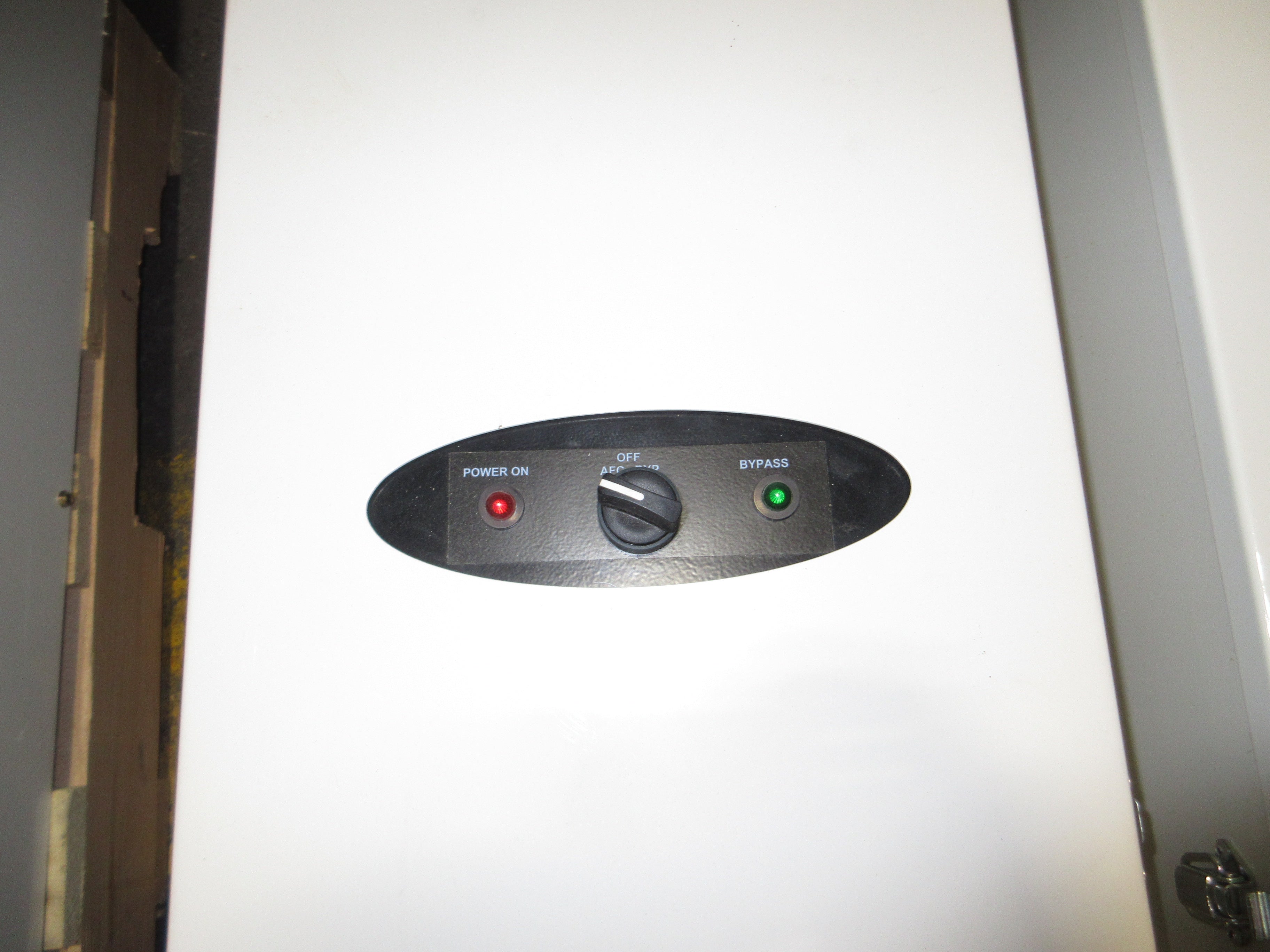 Square D ATV21 S-Flex AC Drive w/ Bypass ATV21HD30N4 Type: SFD21NG4Y Mod: N06